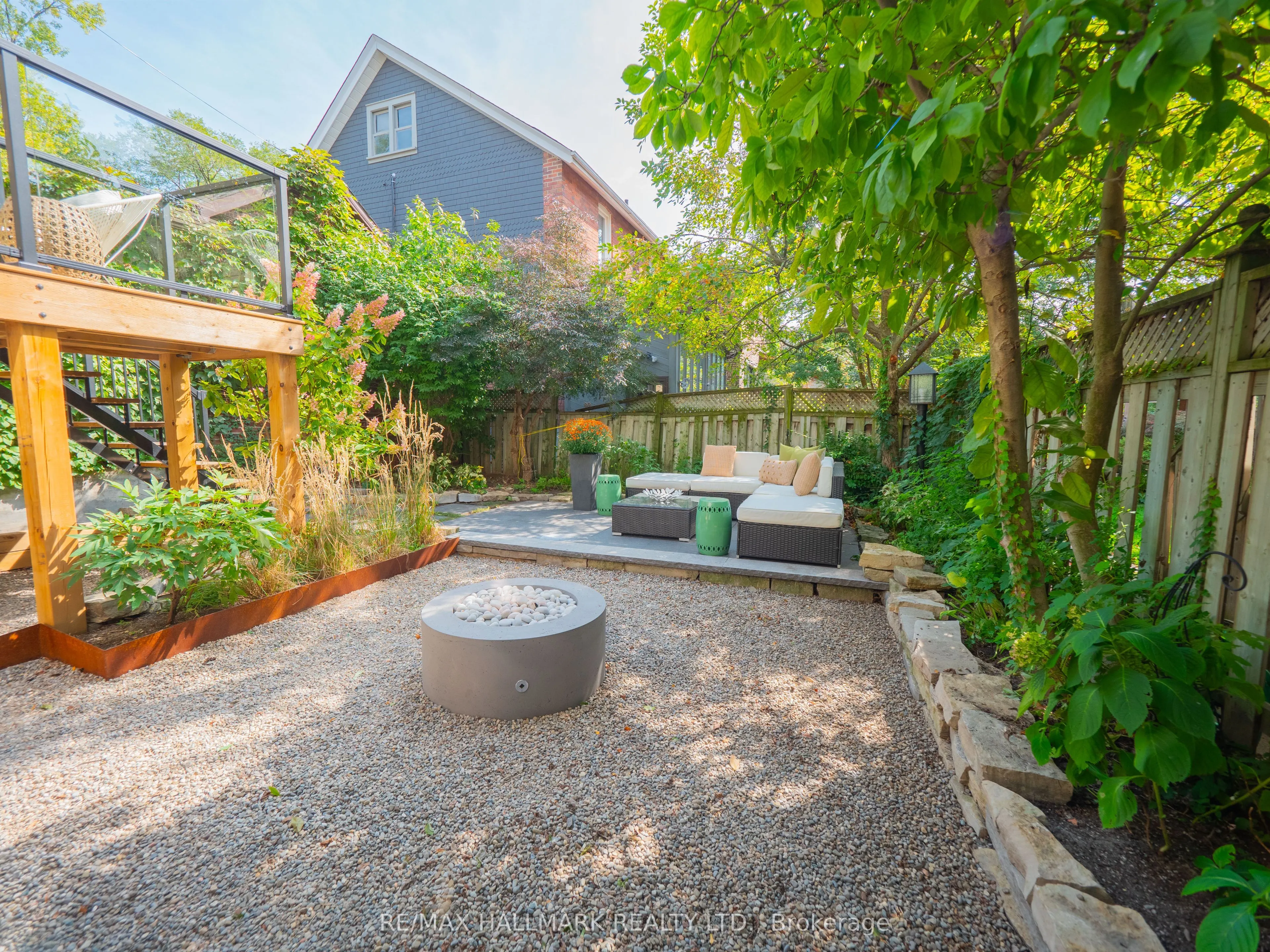 81 Hogarth Avenue
