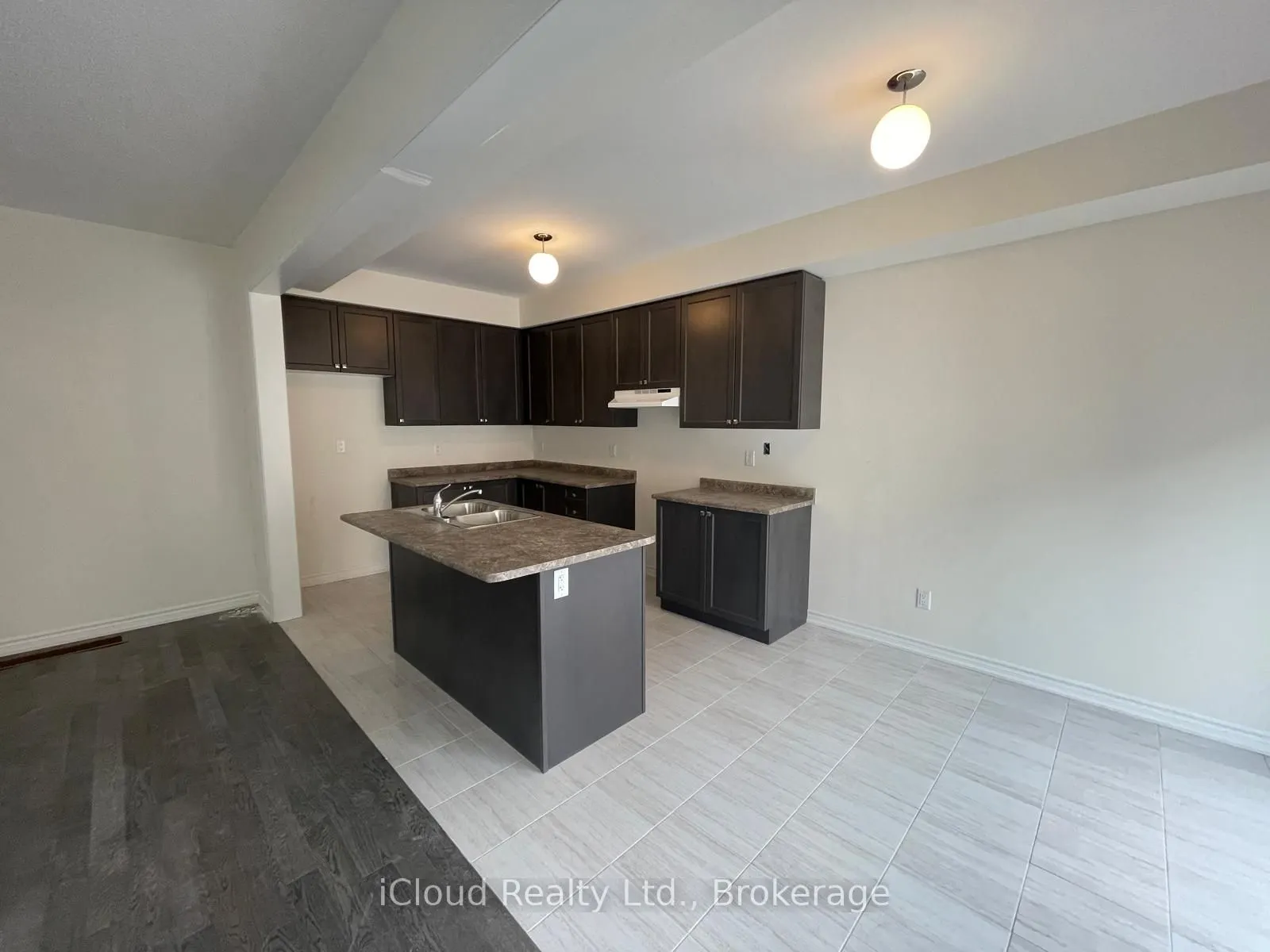 2501 Athena Path