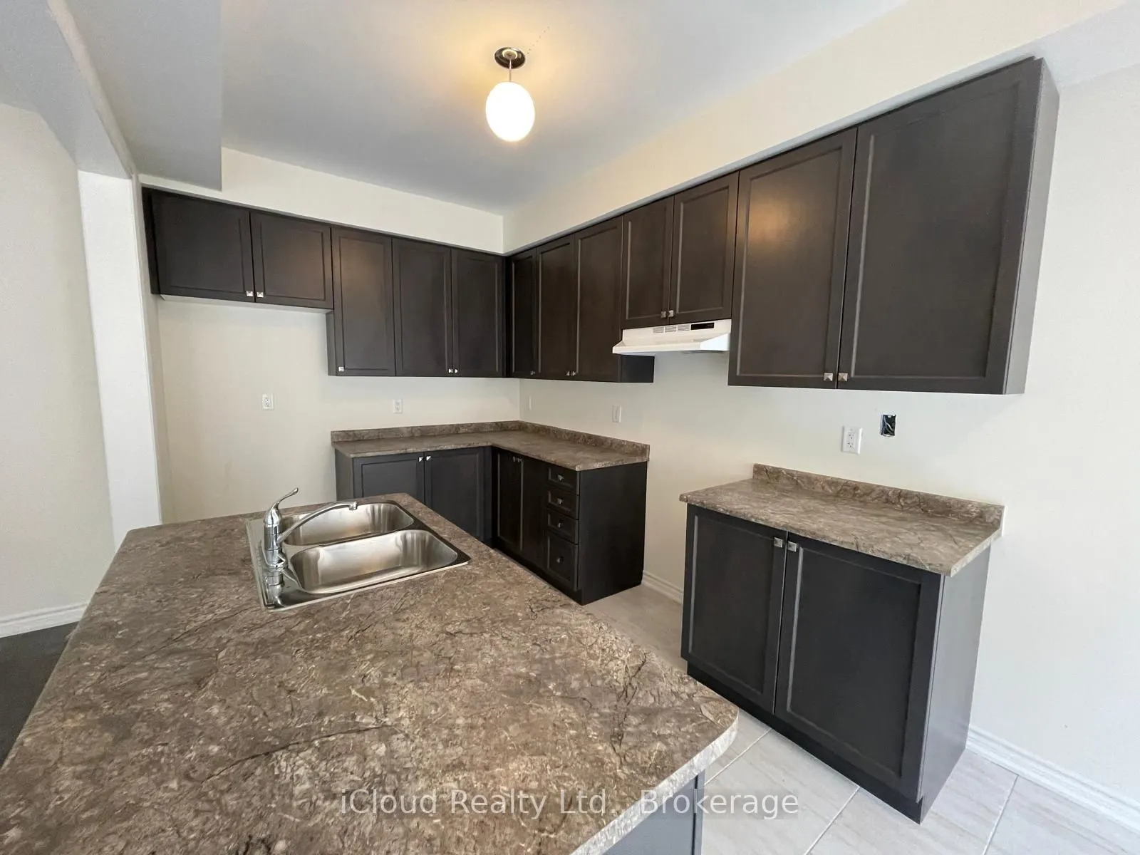2501 Athena Path