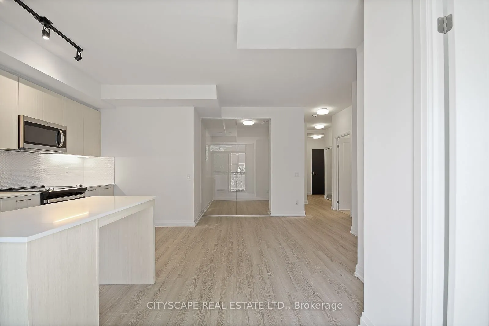 286 Main Street, #309