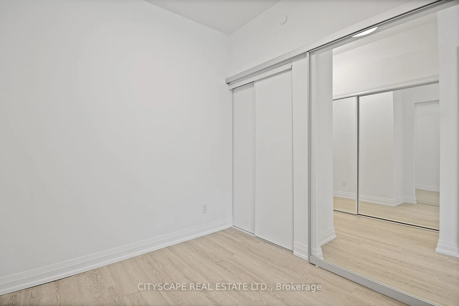 286 Main Street, #309