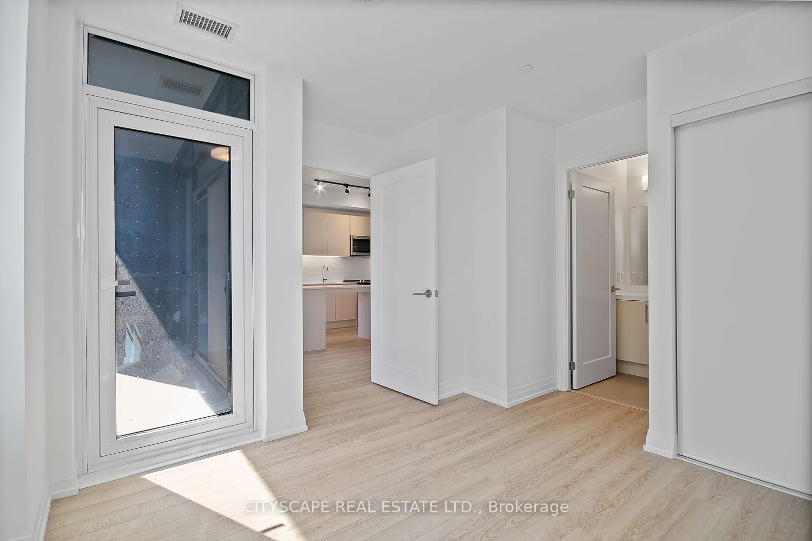 286 Main Street, #309