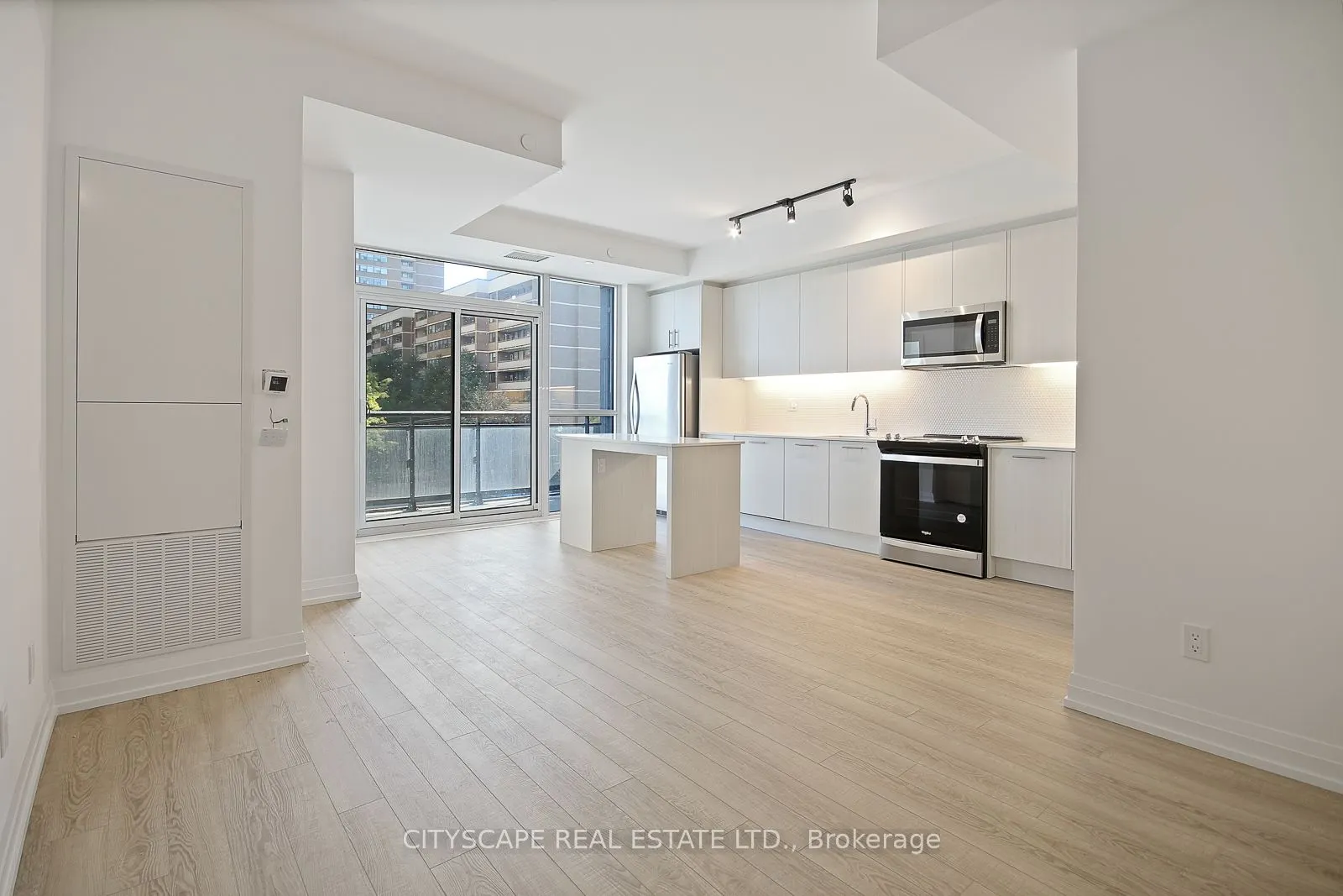 286 Main Street, #309