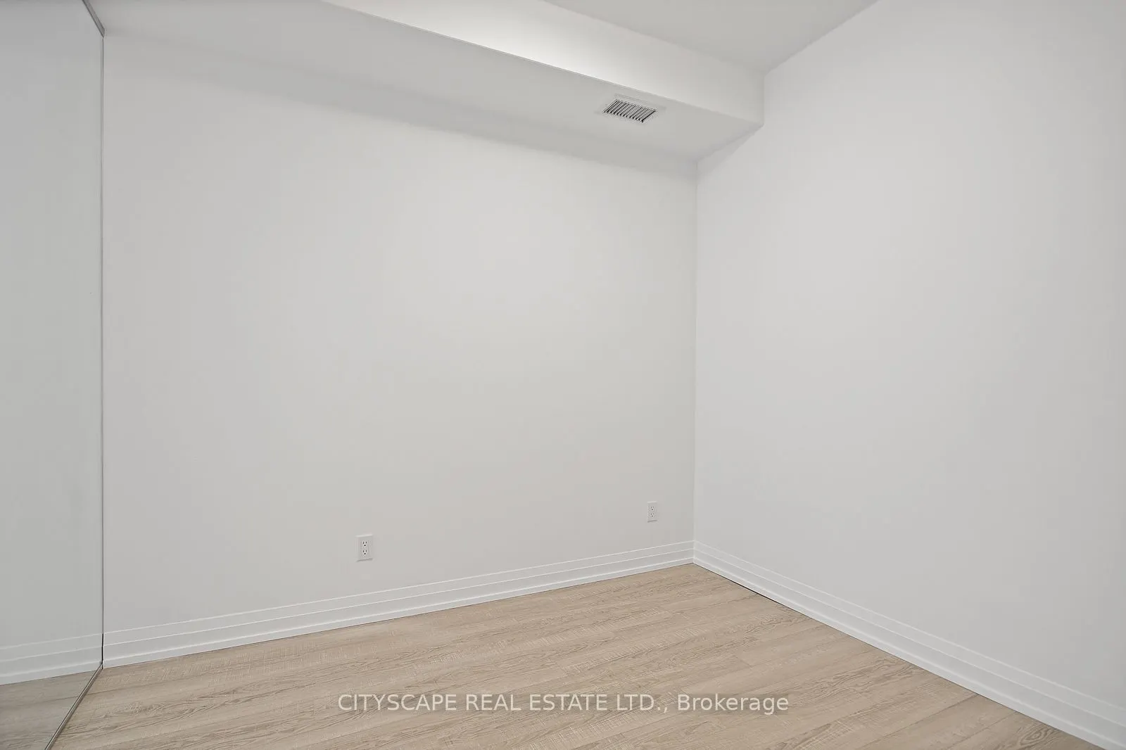 286 Main Street, #309