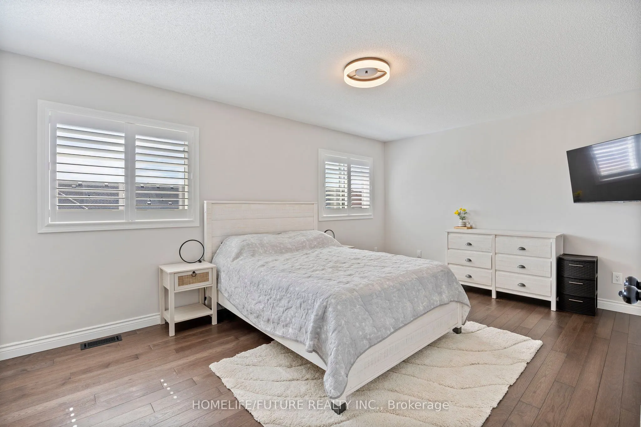 1392 Glaspell Crescent