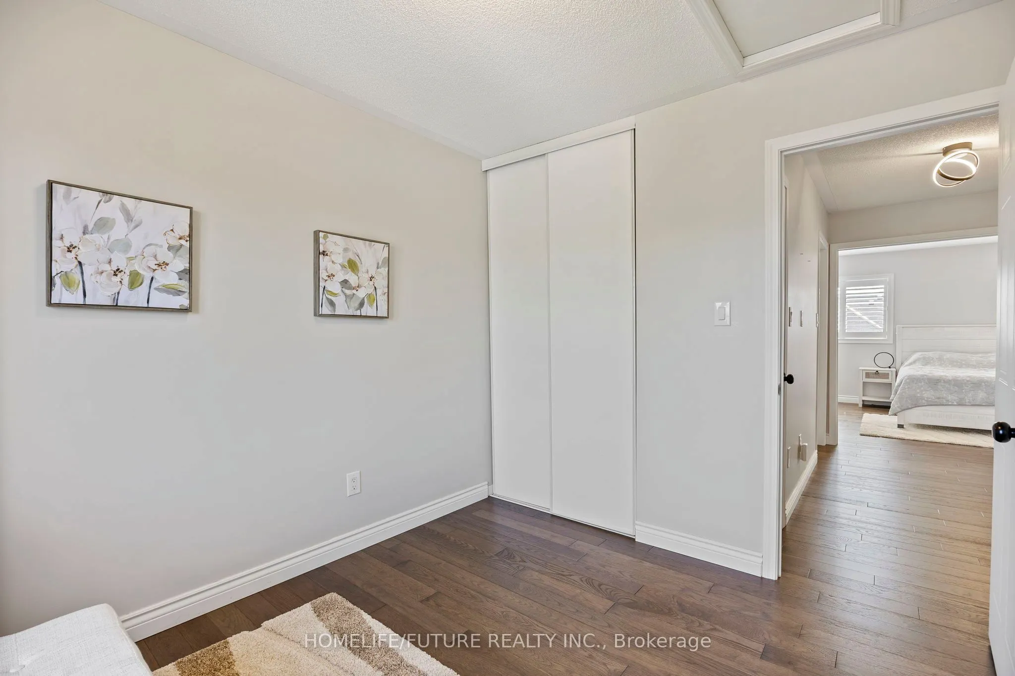 1392 Glaspell Crescent