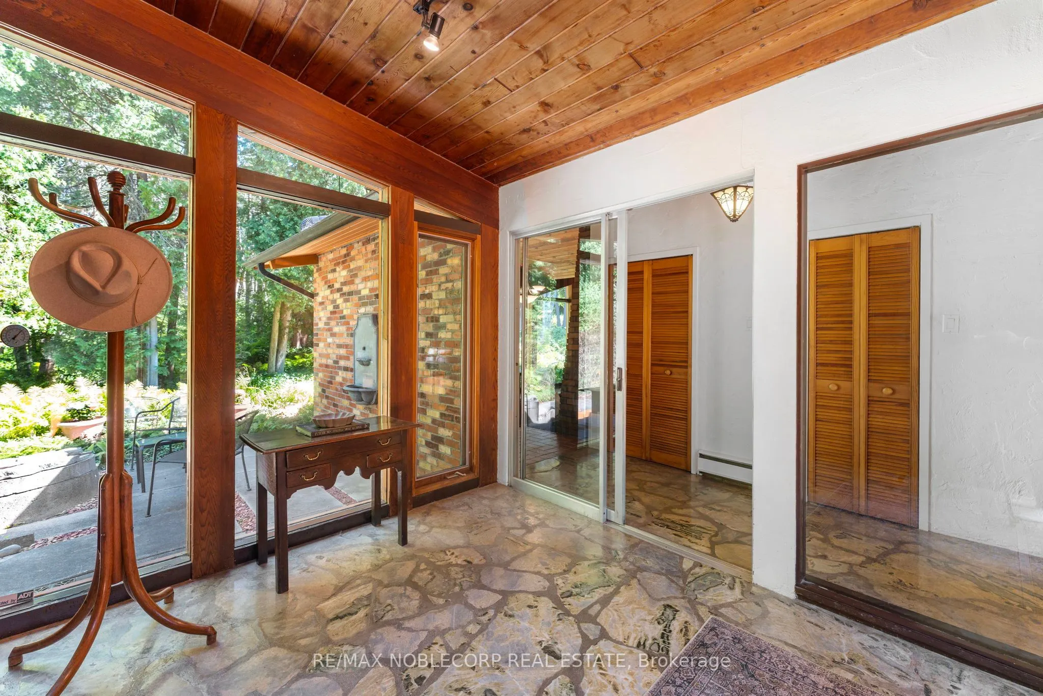 3435 Greenwood Road