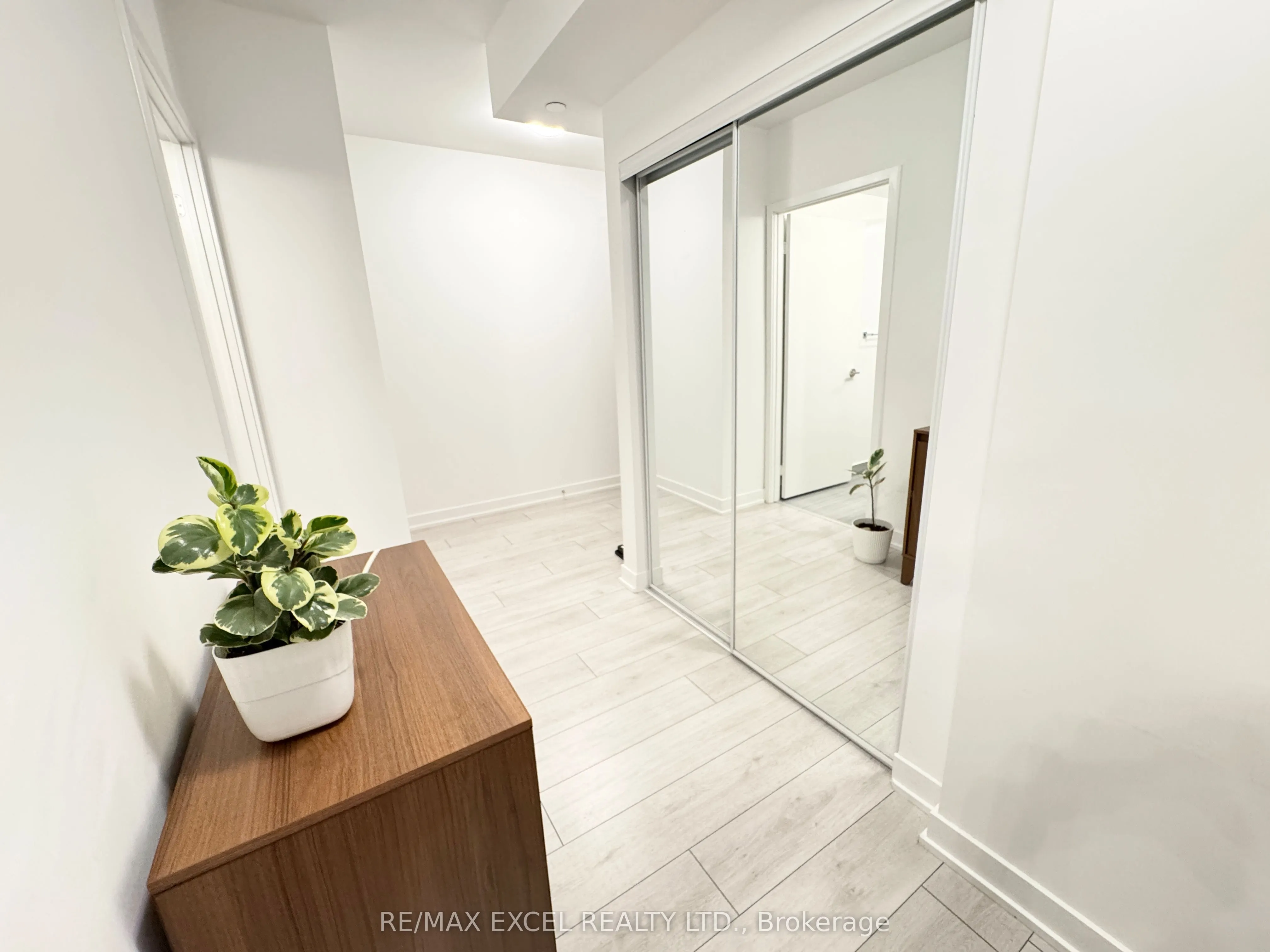 2033 Kennedy Road, #2203