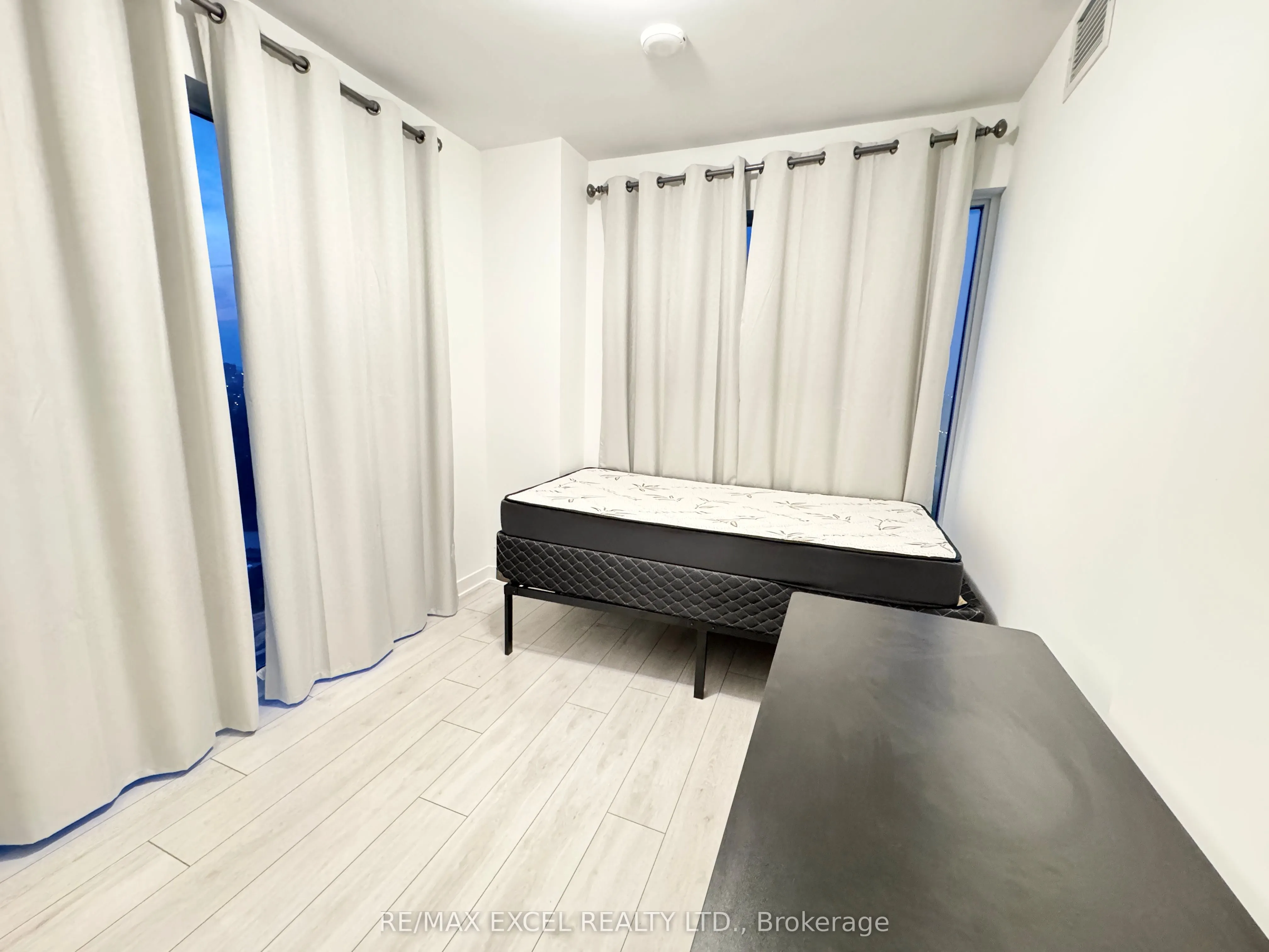 2033 Kennedy Road, #2203