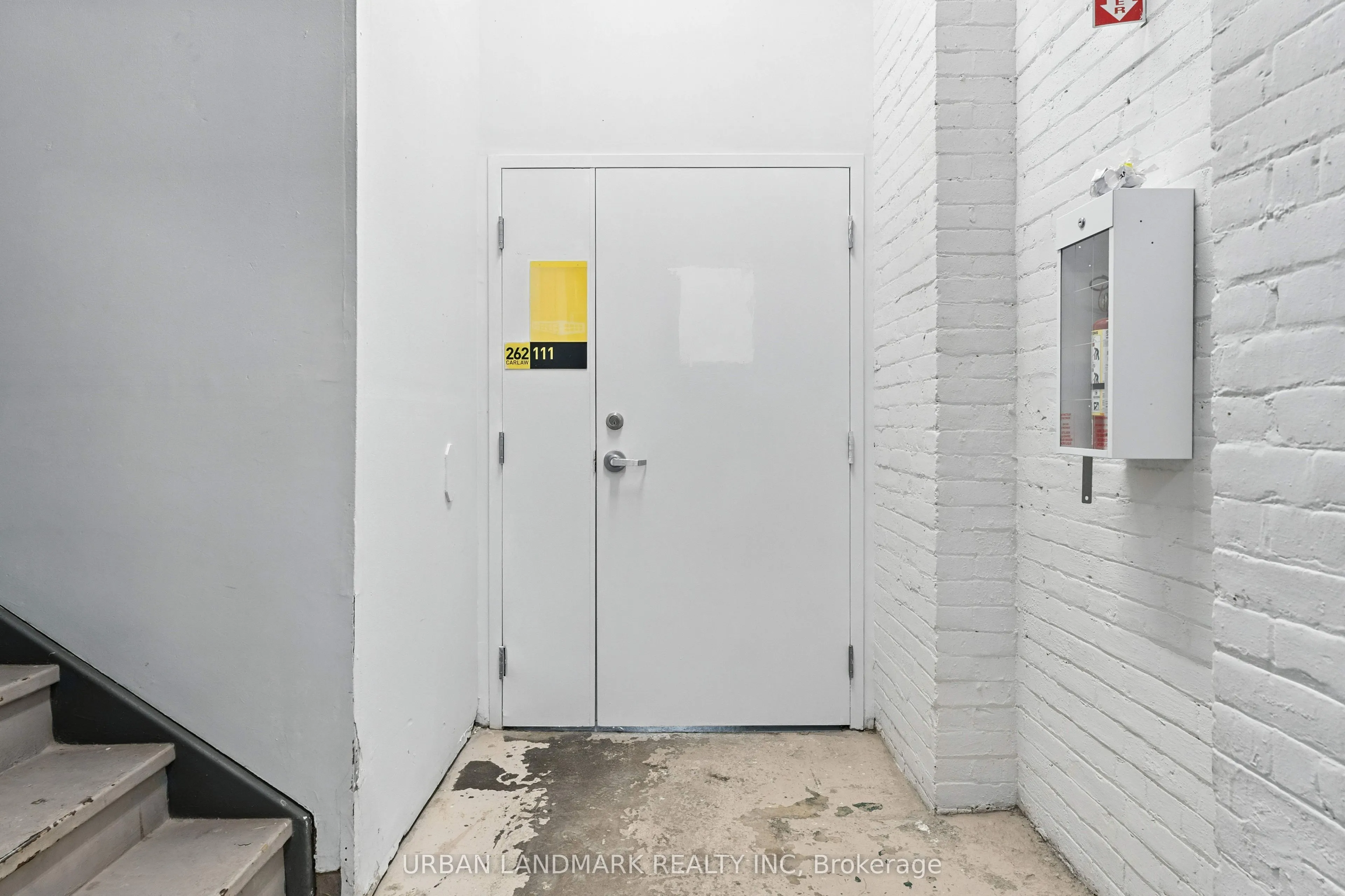 262 Carlaw Avenue, #111