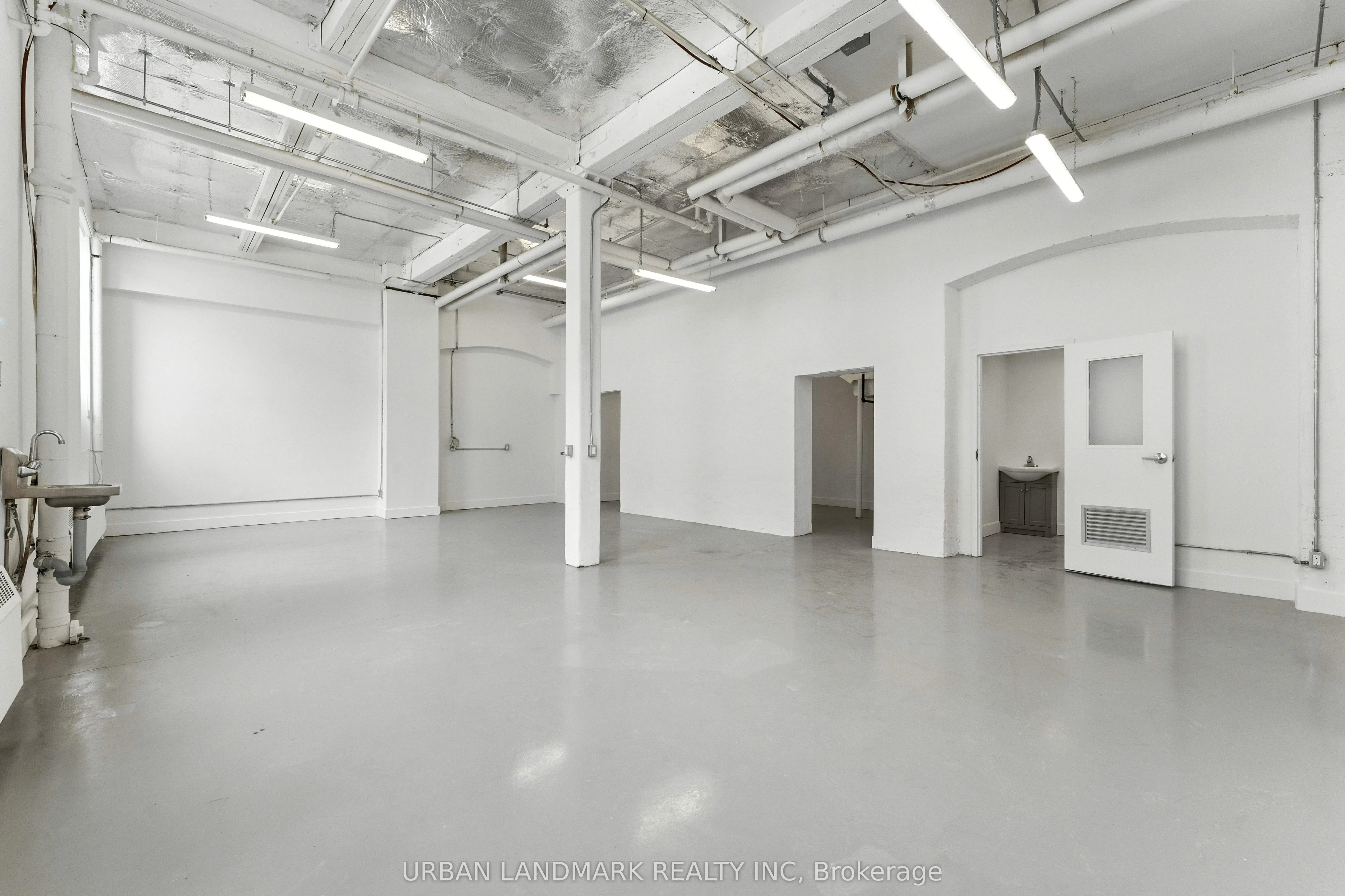 262 Carlaw Avenue, #111
