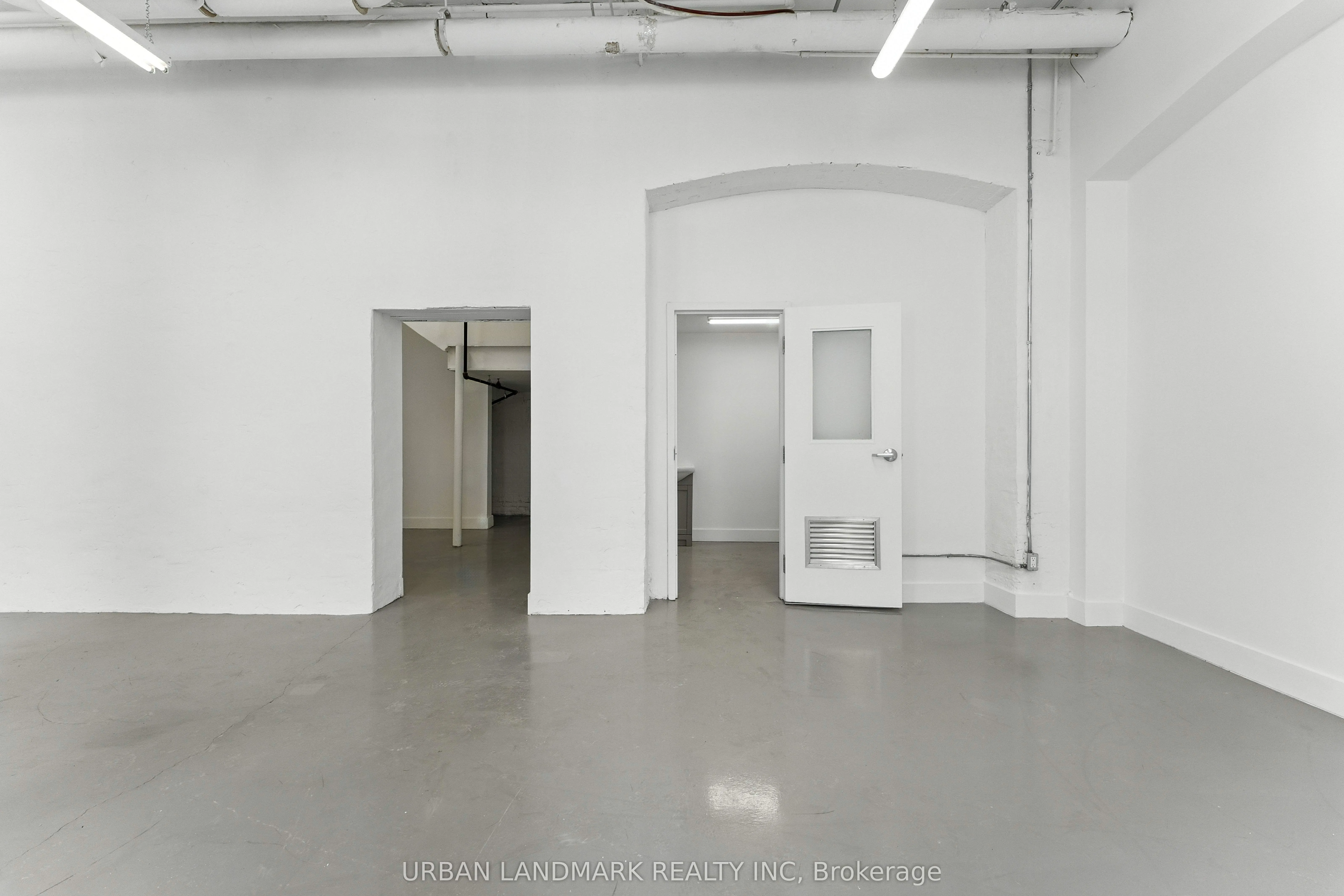 262 Carlaw Avenue, #111