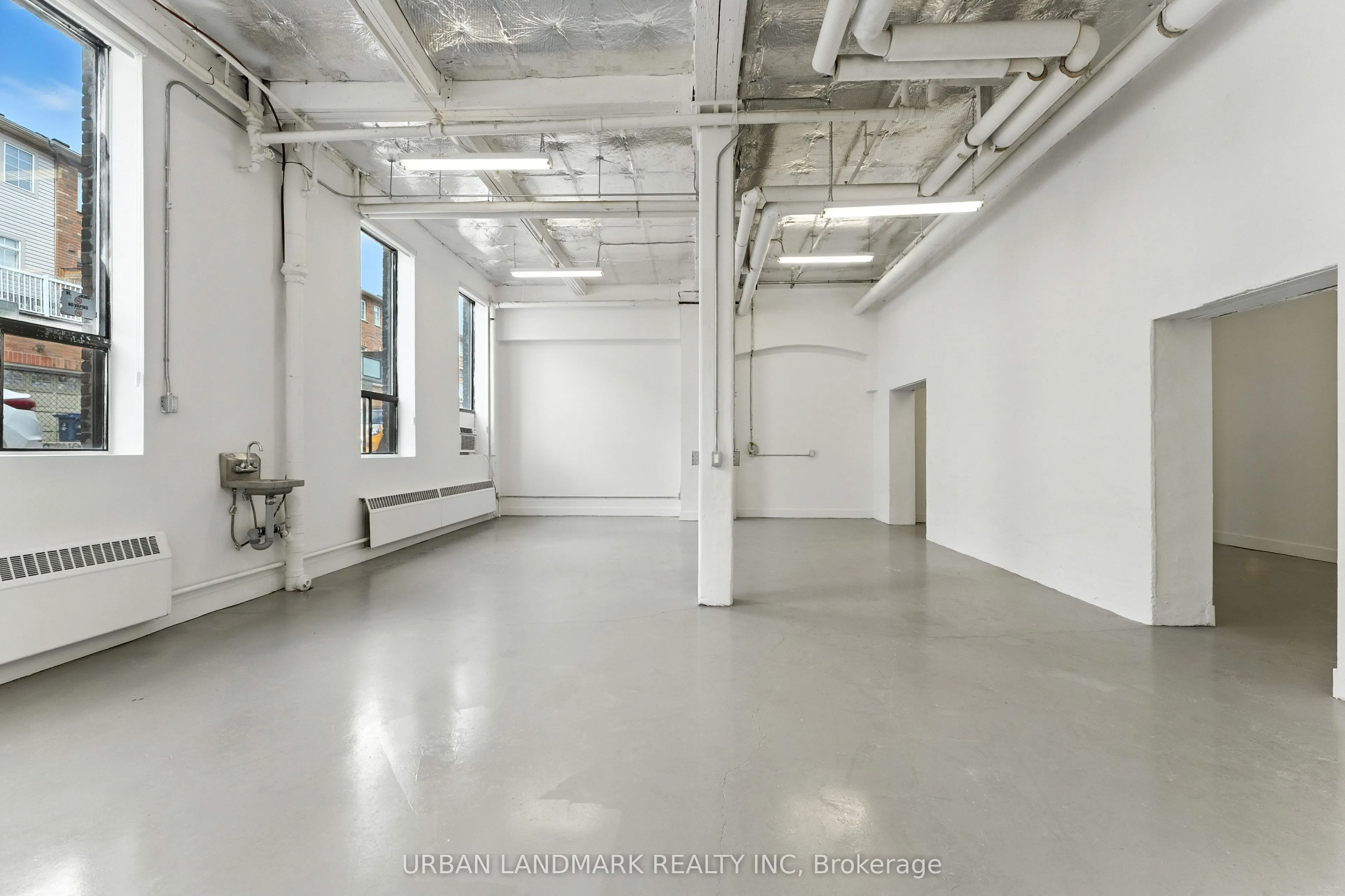 262 Carlaw Avenue, #111