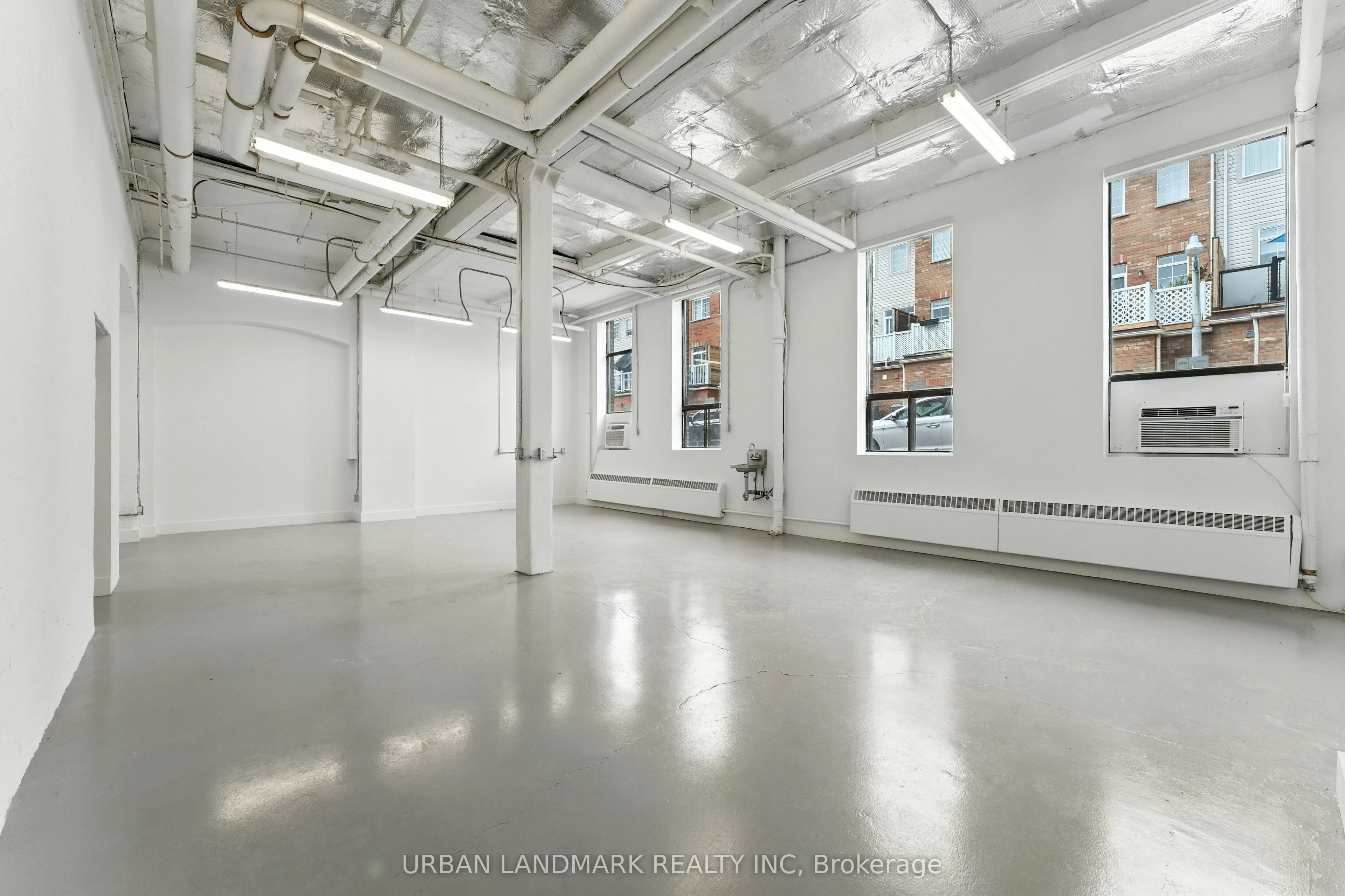 262 Carlaw Avenue, #111