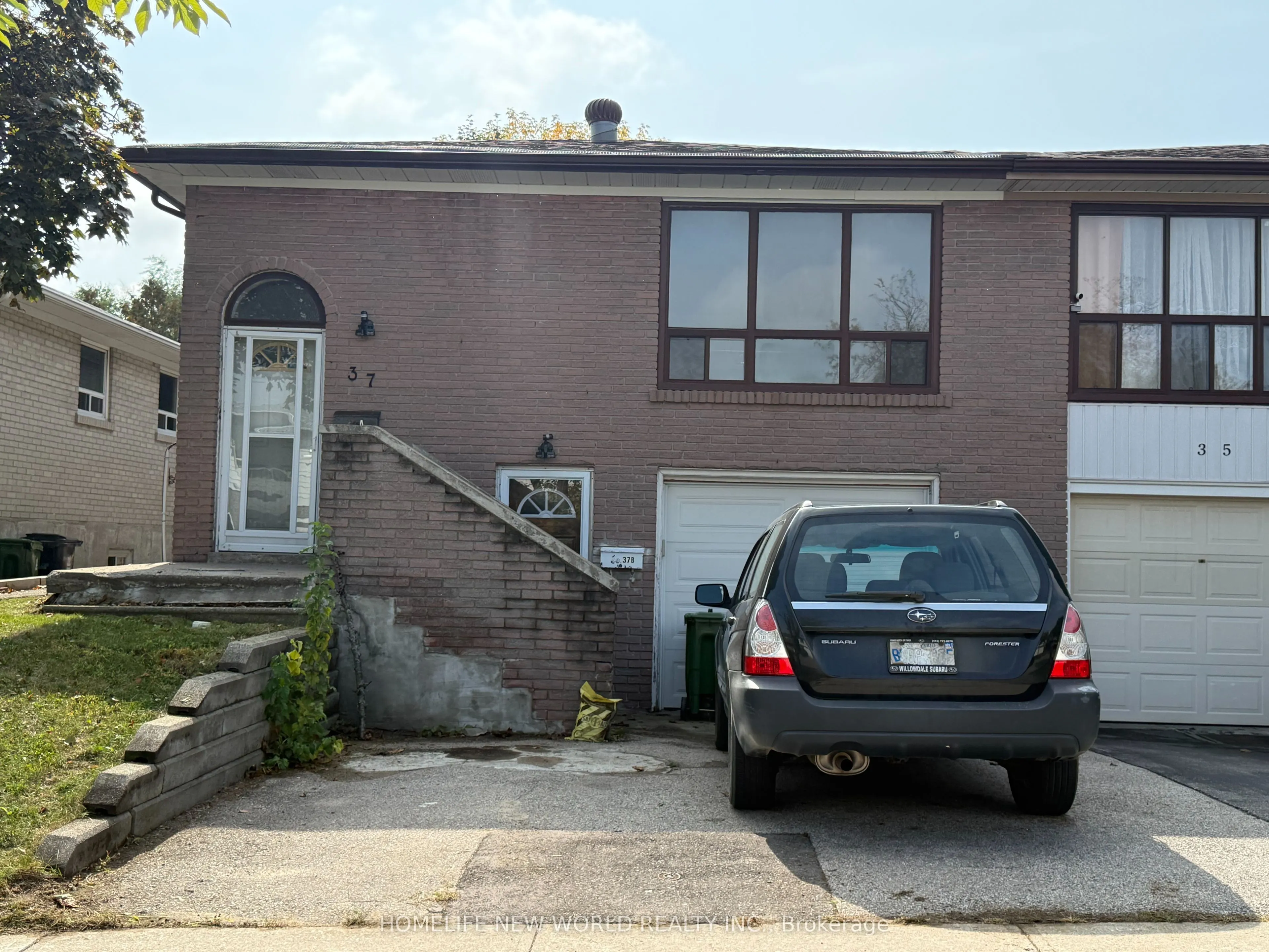 37 Tineta Crescent