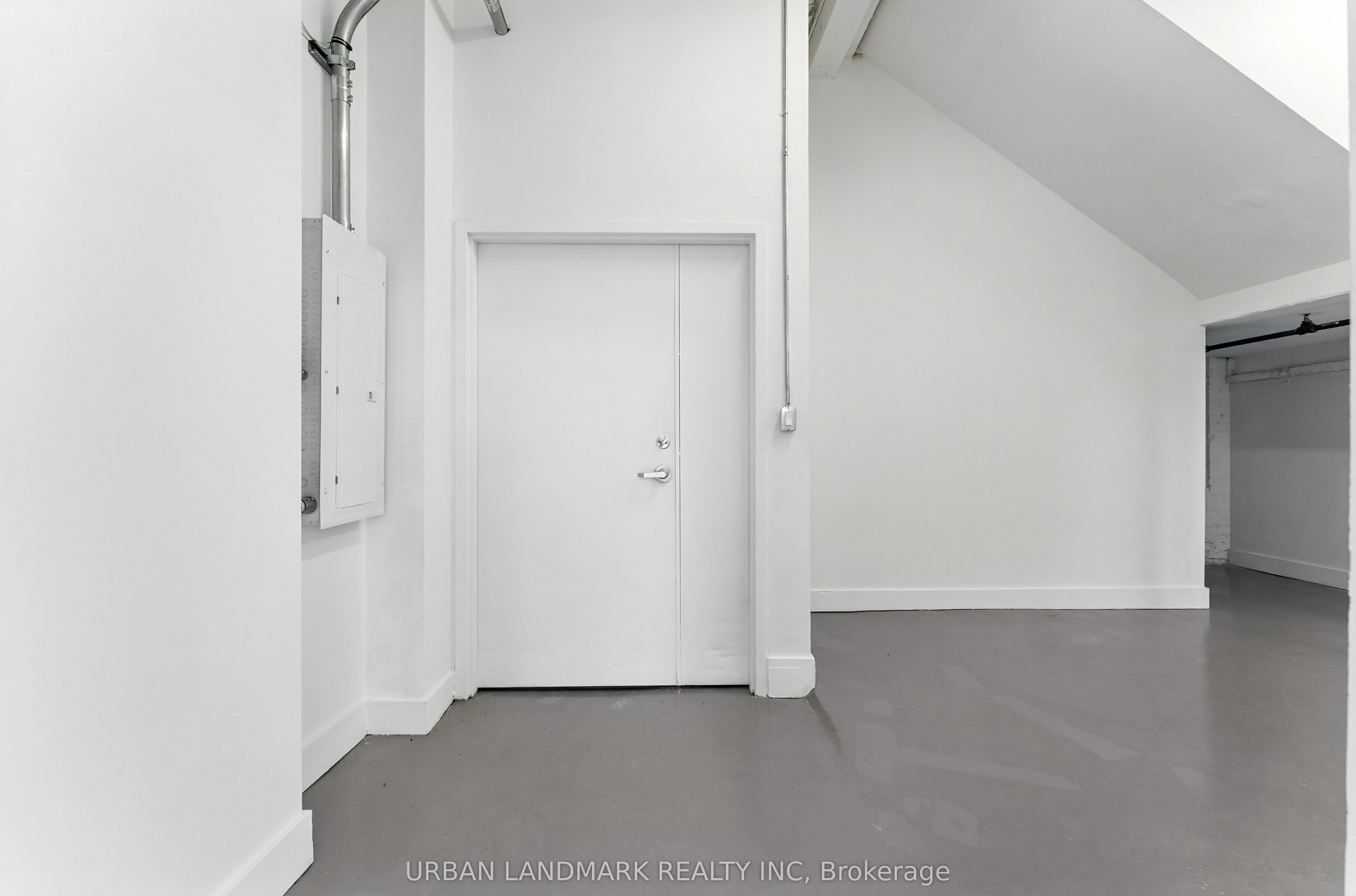 262 Carlaw Avenue, #111