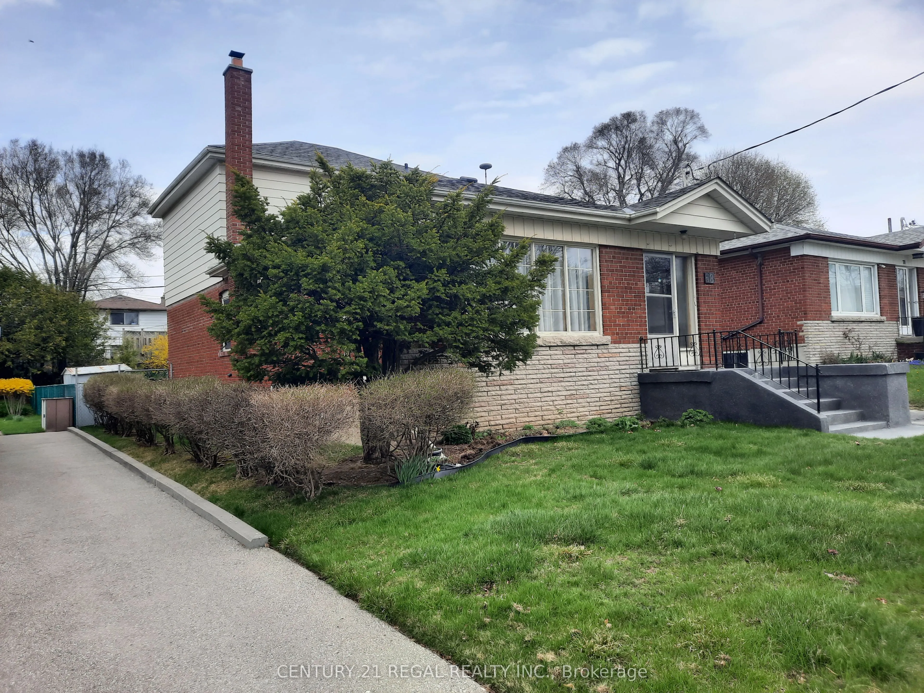 68 Blakemanor Boulevard