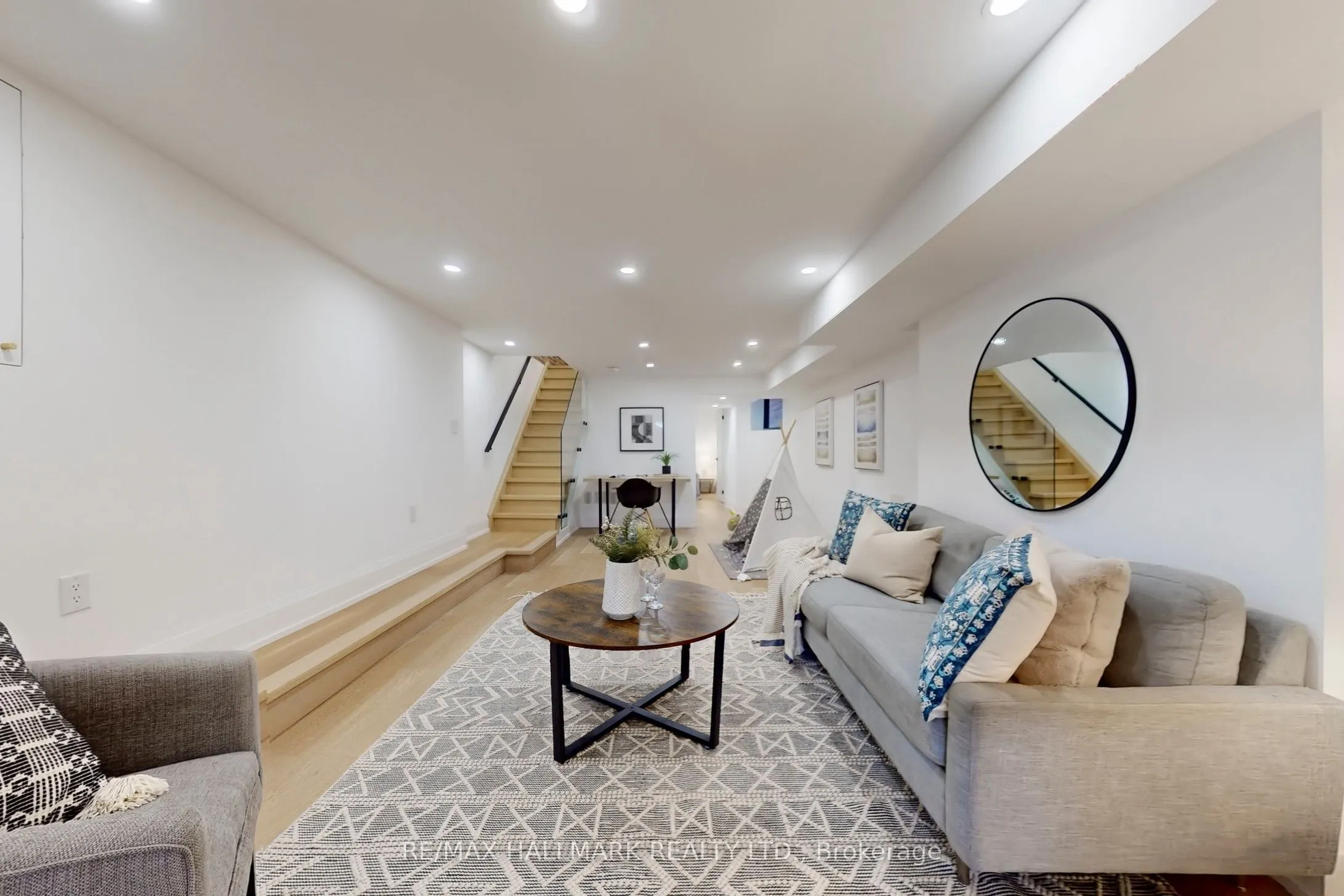51 WITHROW Avenue W