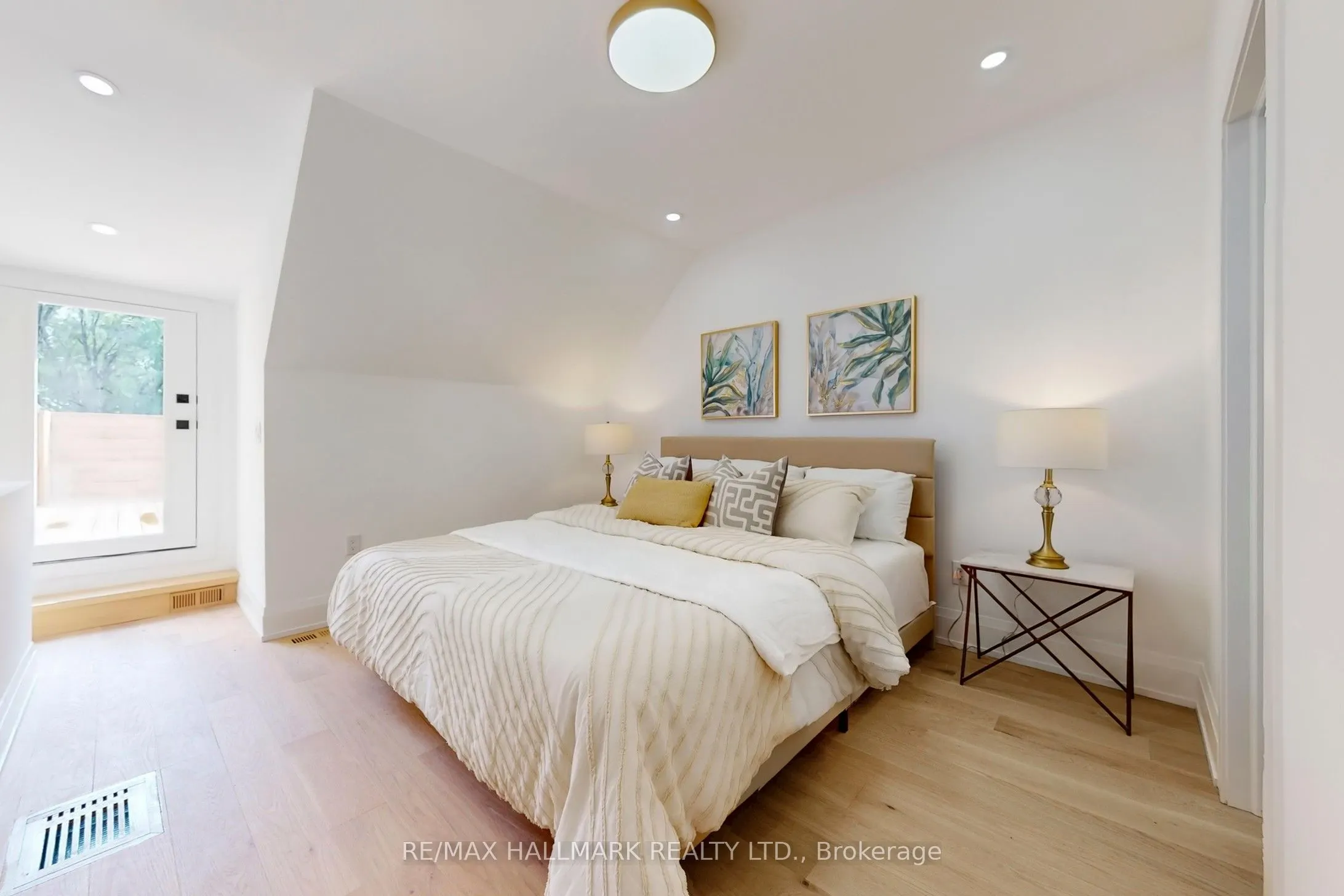 51 WITHROW Avenue W