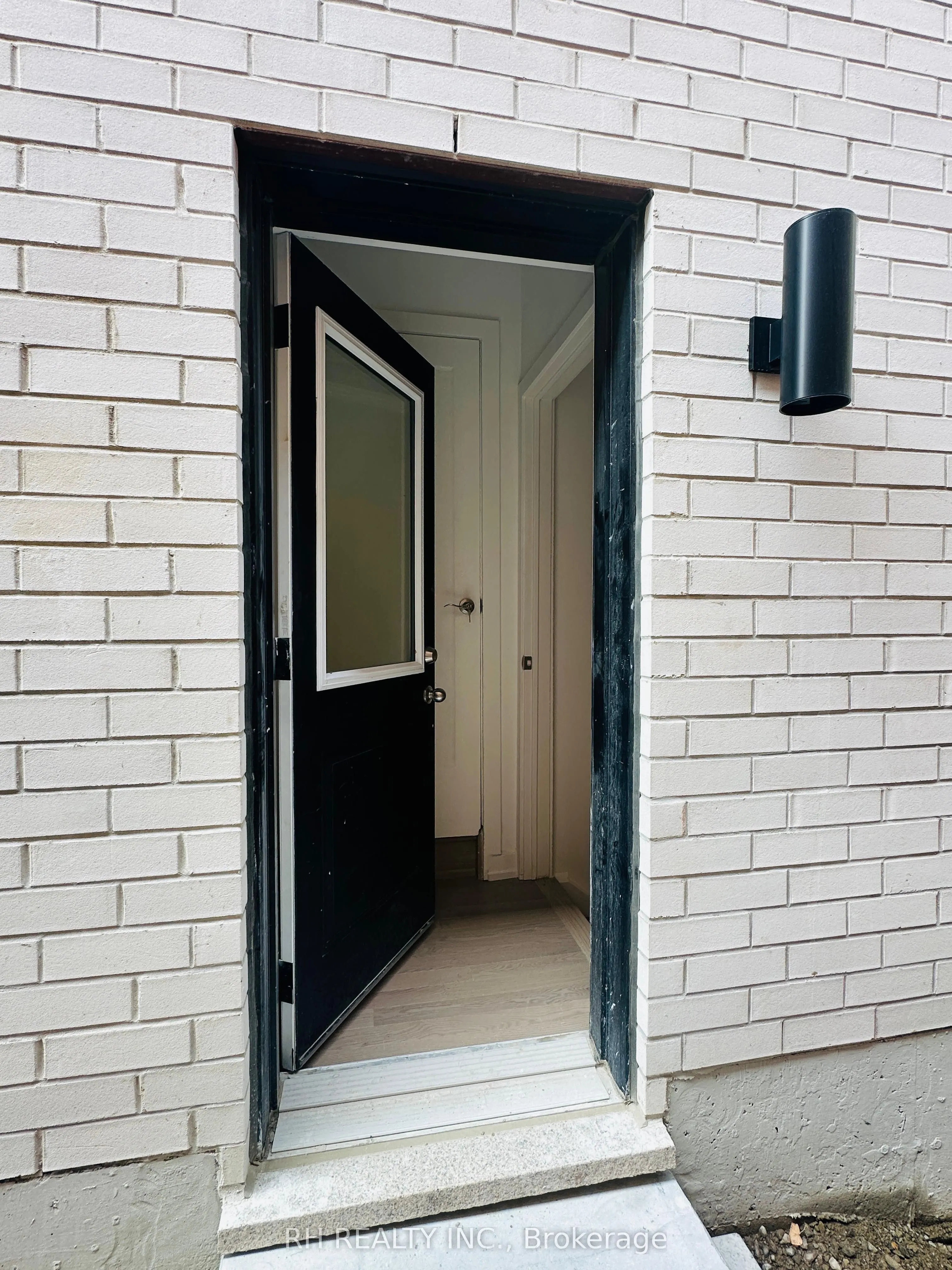 37 Danielle Moore Circle, #LOWER