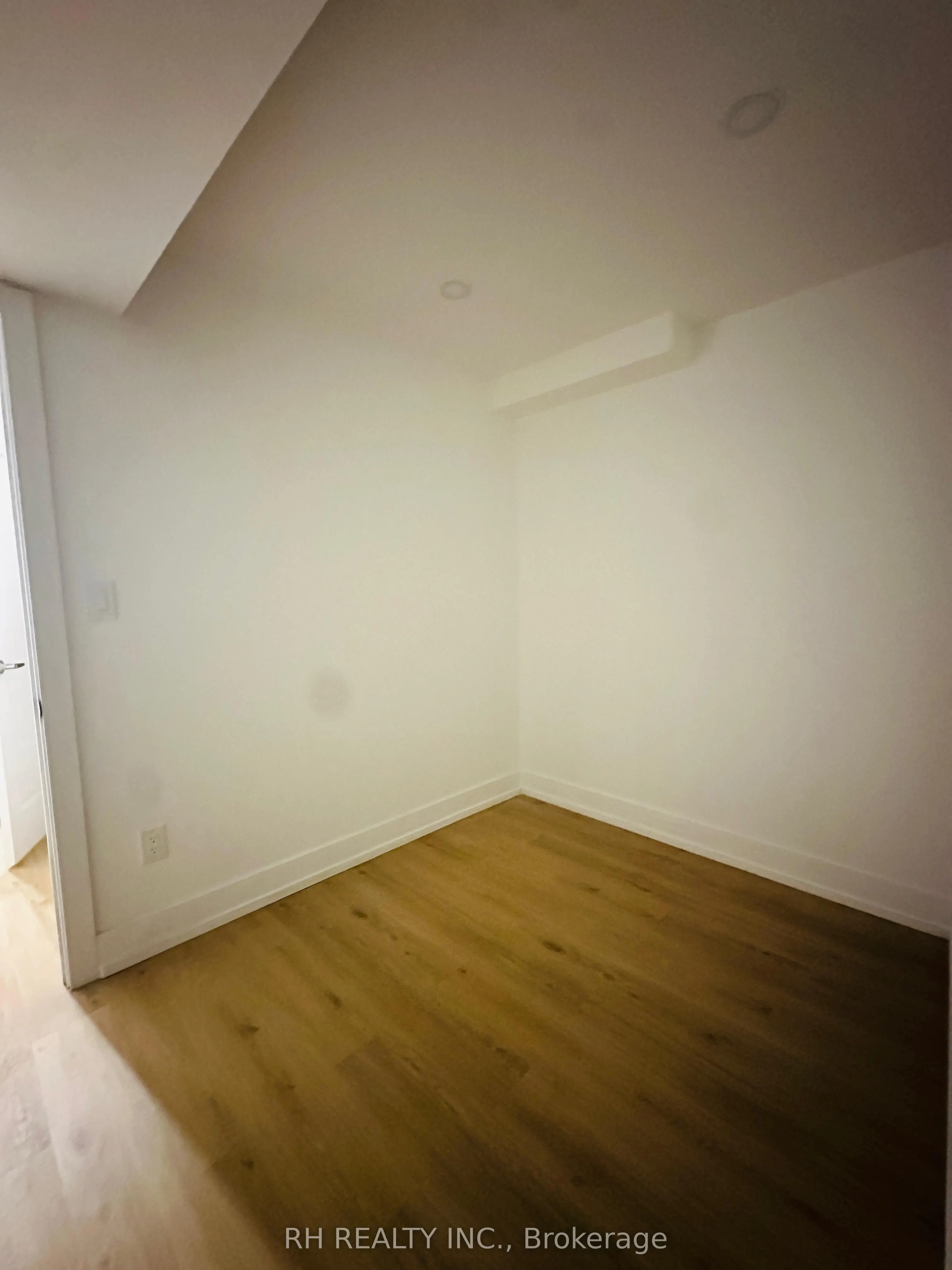 37 Danielle Moore Circle, #LOWER