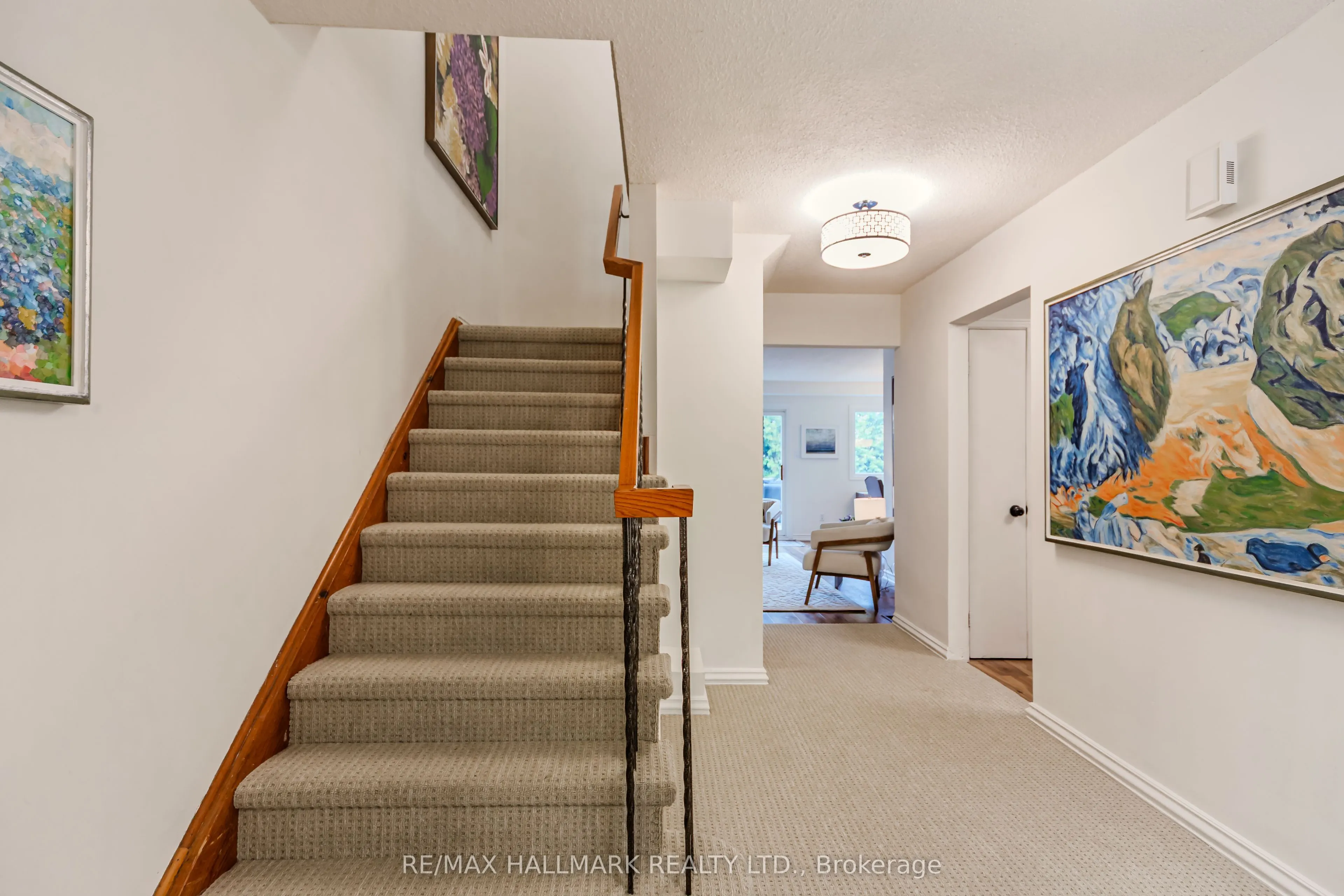 1966 Faylee Crescent
