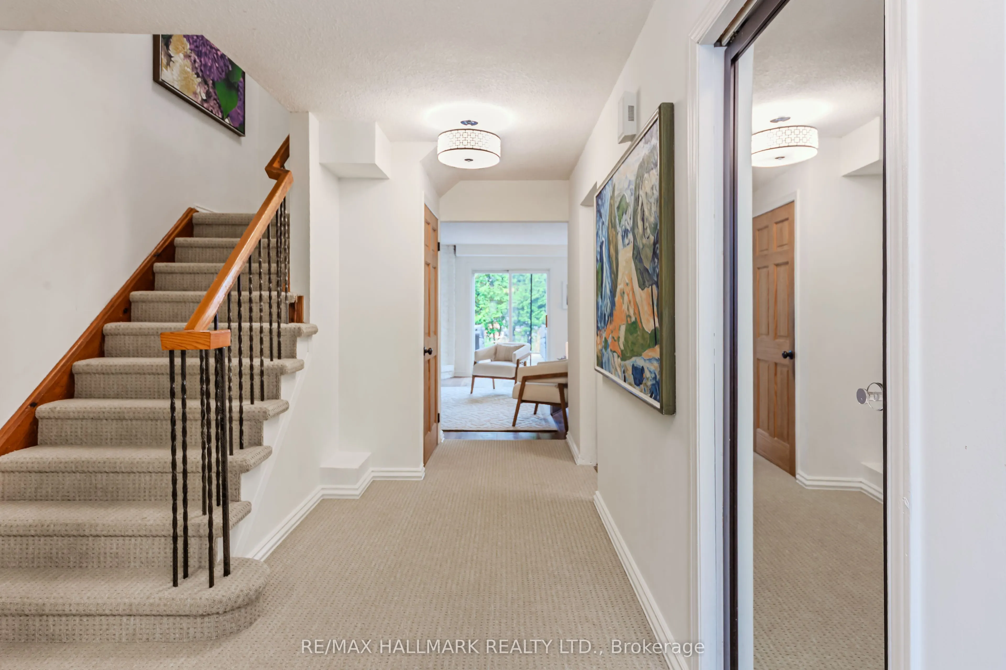 1966 Faylee Crescent