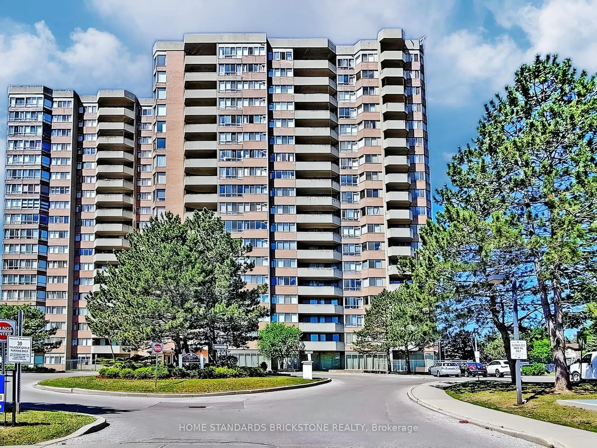 30 Thunder Grove, #1705