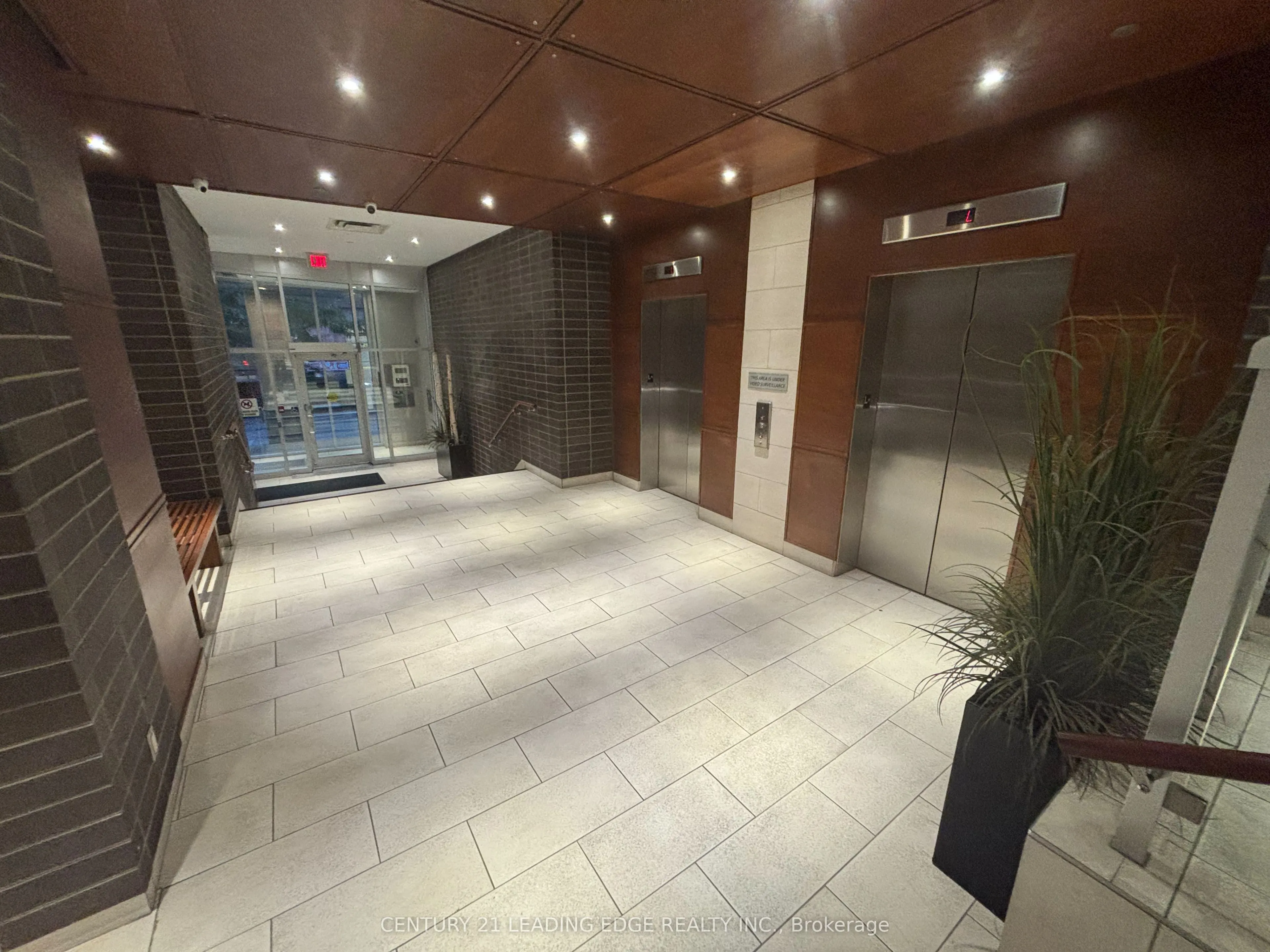44 Bond Street W, #1005