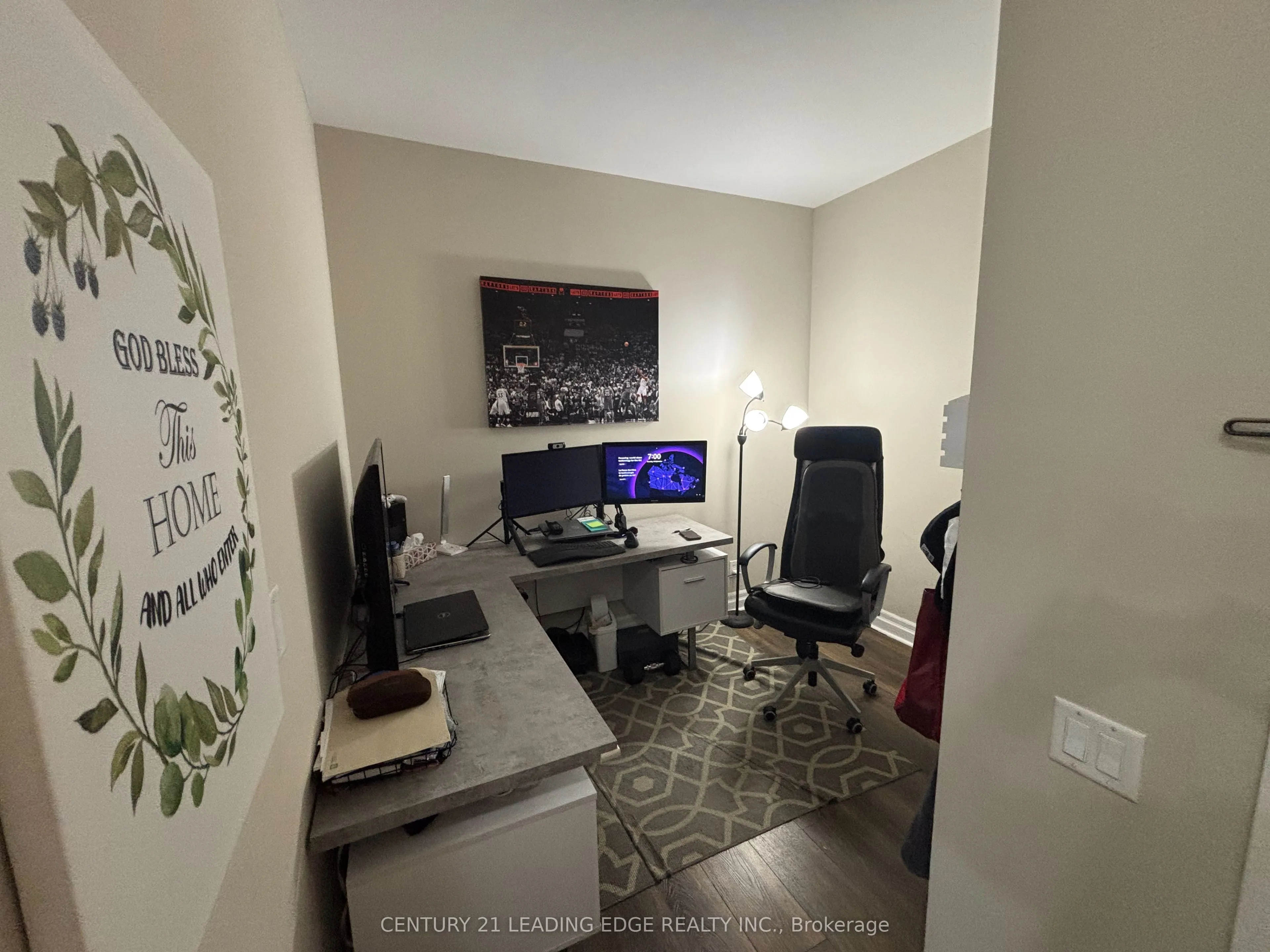44 Bond Street W, #1005