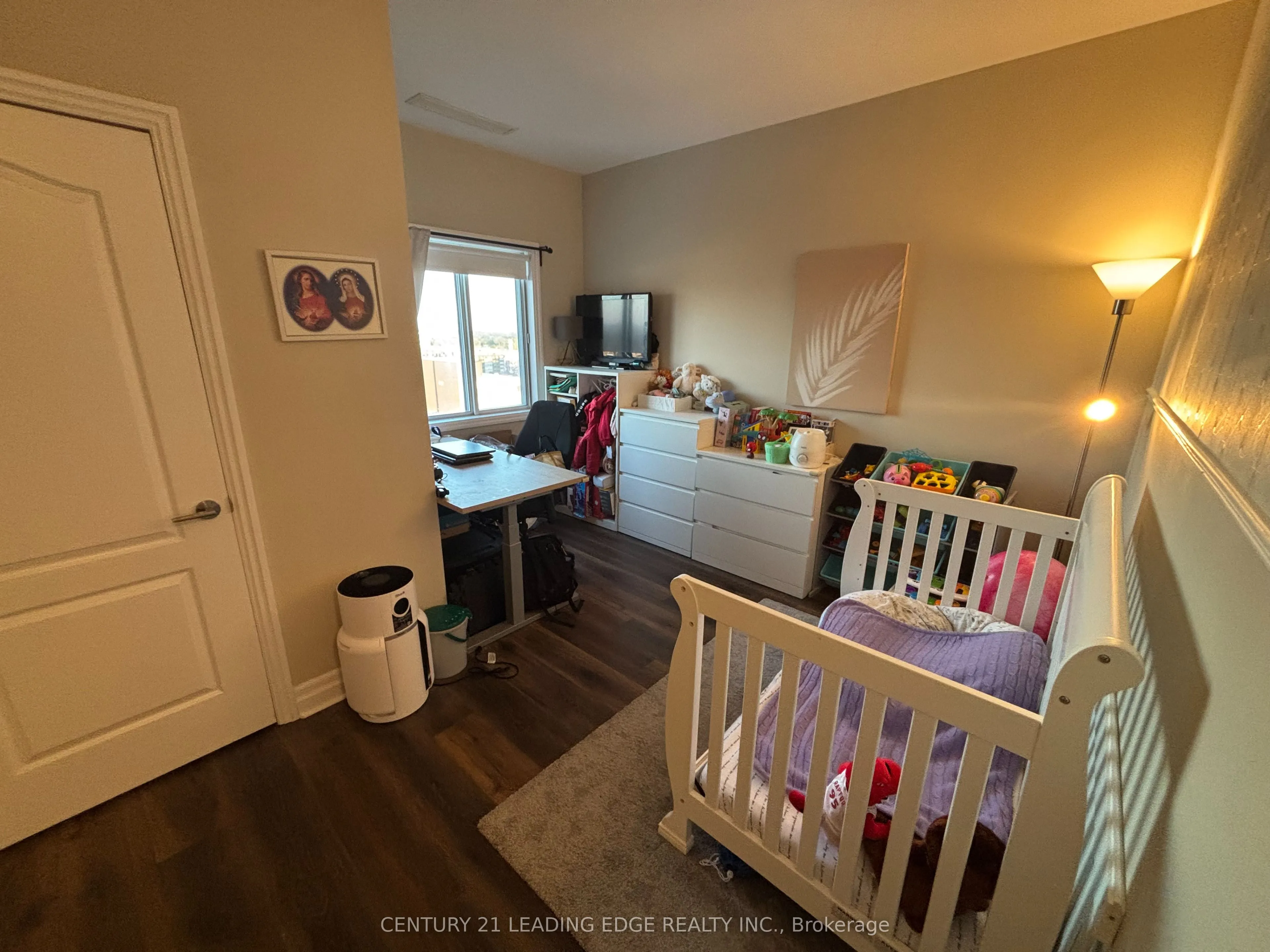 44 Bond Street W, #1005