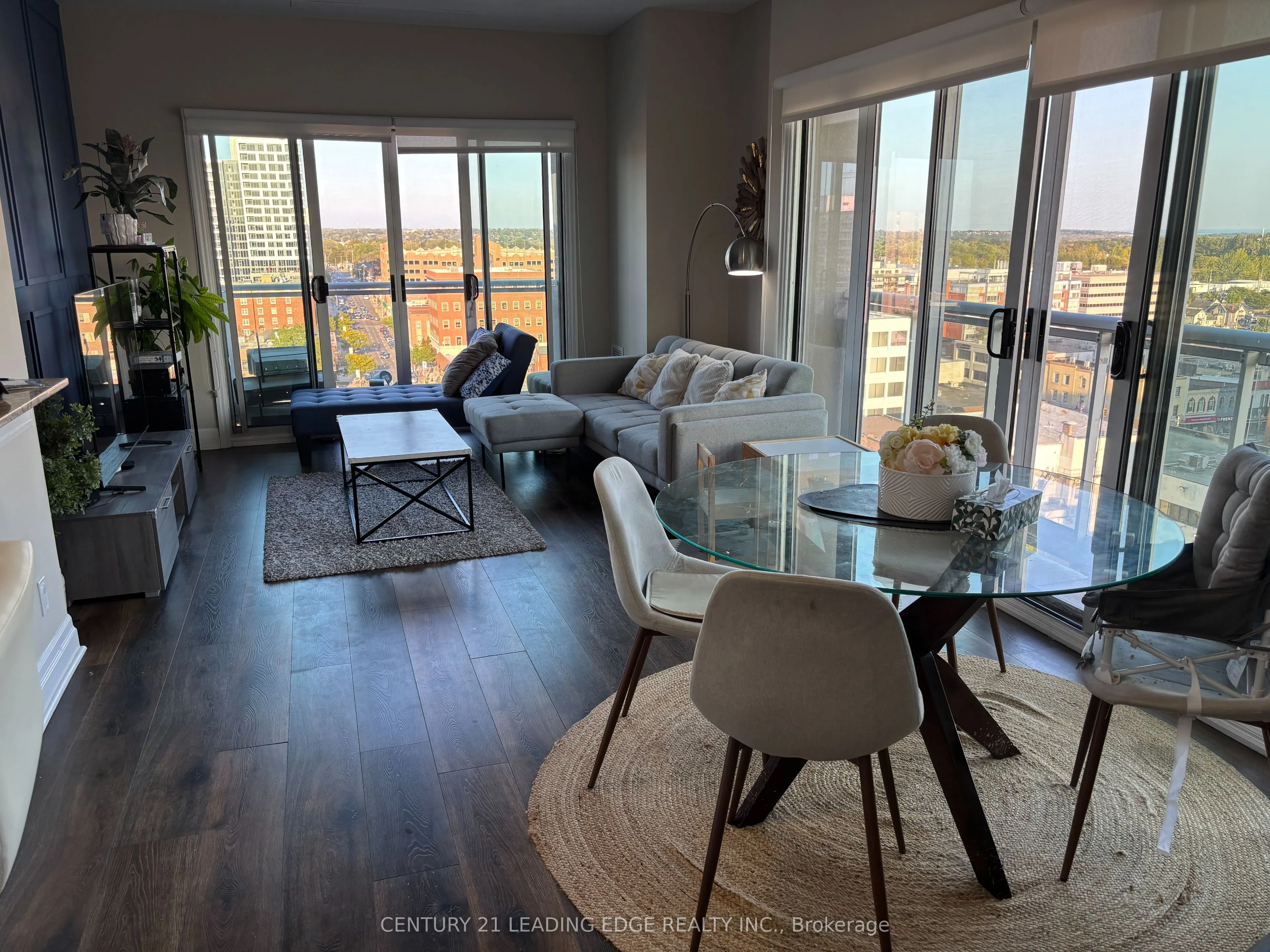 44 Bond Street W, #1005