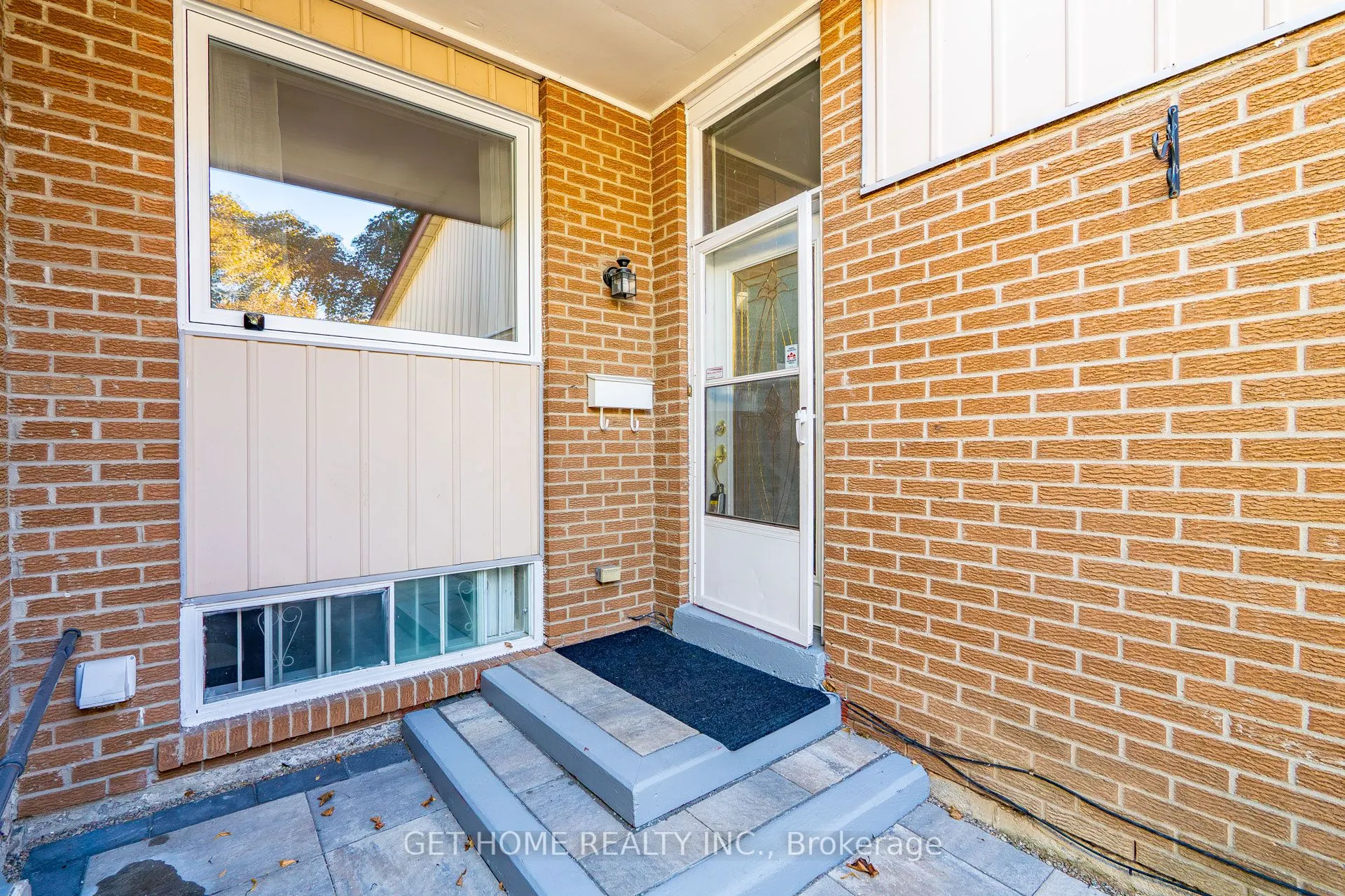 63 Homedale Drive