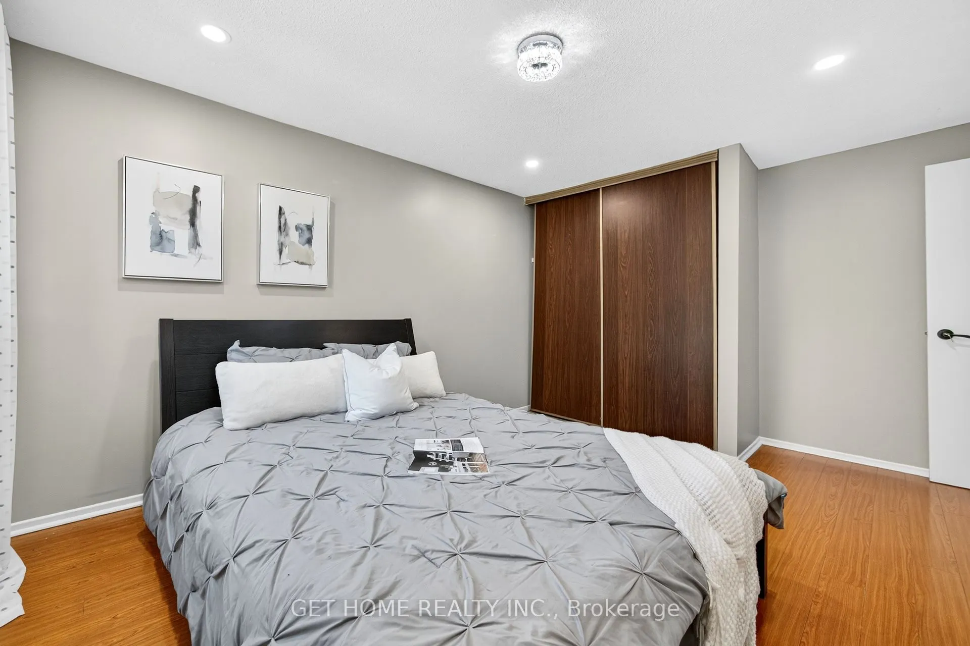 63 Homedale Drive
