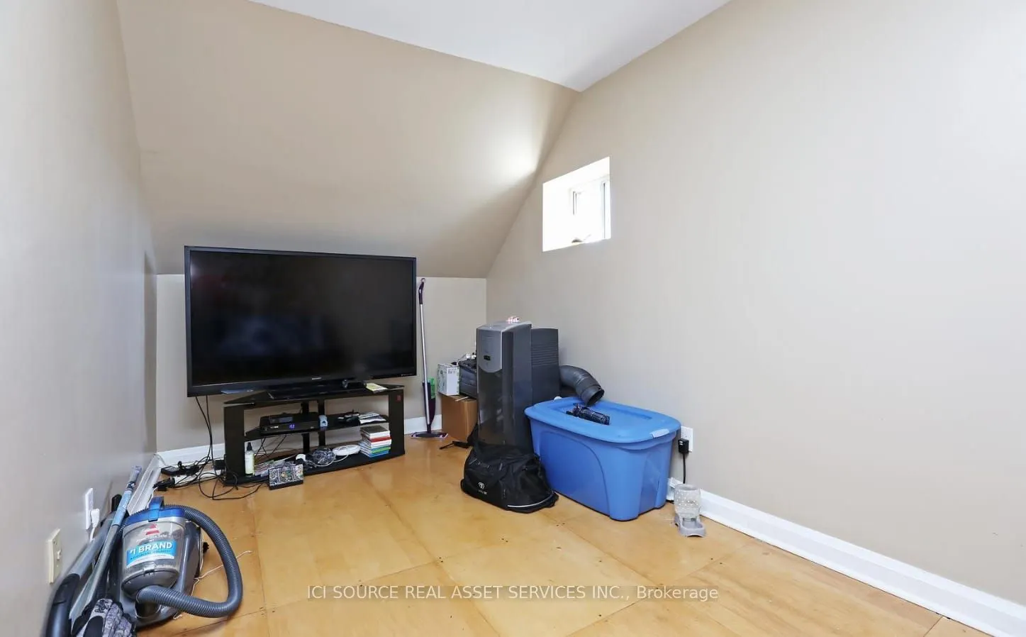 224 Jones Avenue, #3