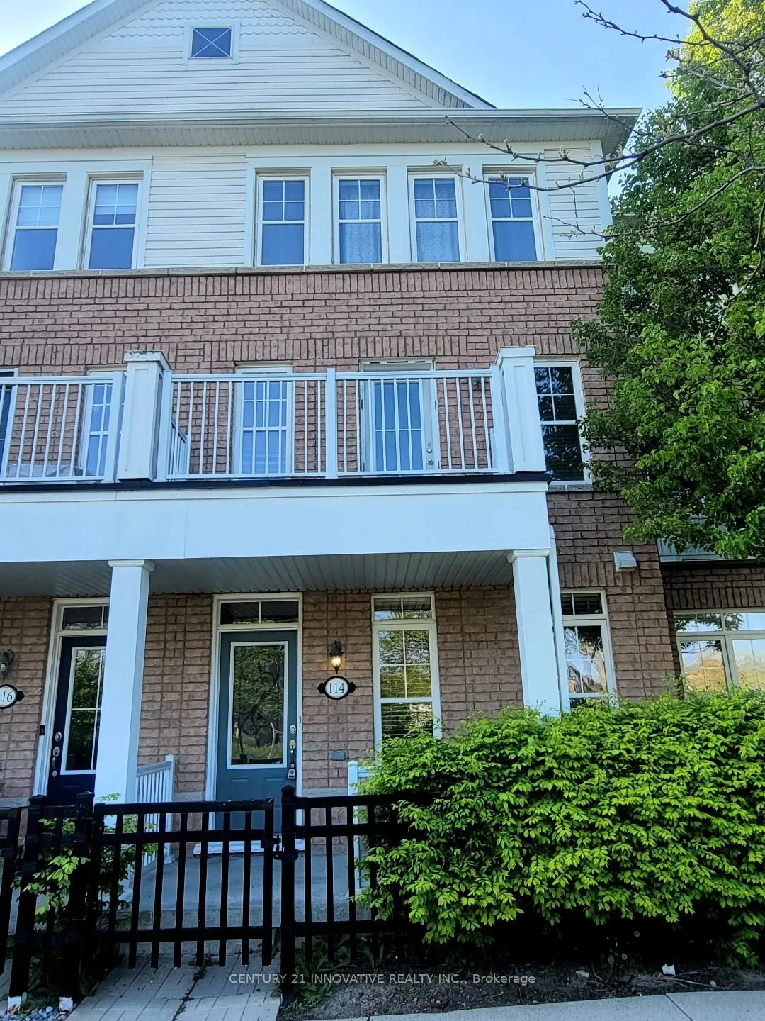 114 Harbourside Drive