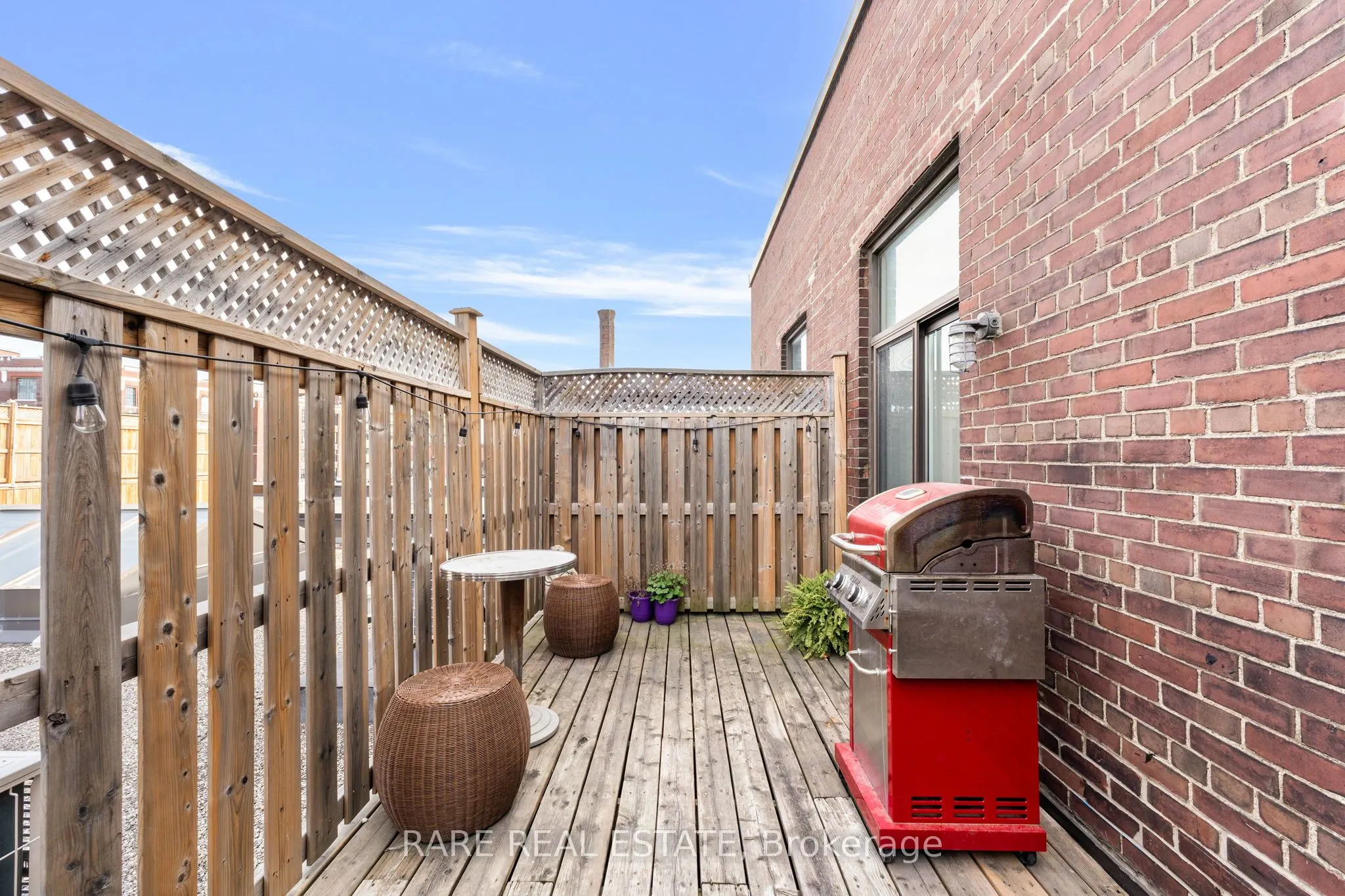 326 Carlaw Avenue