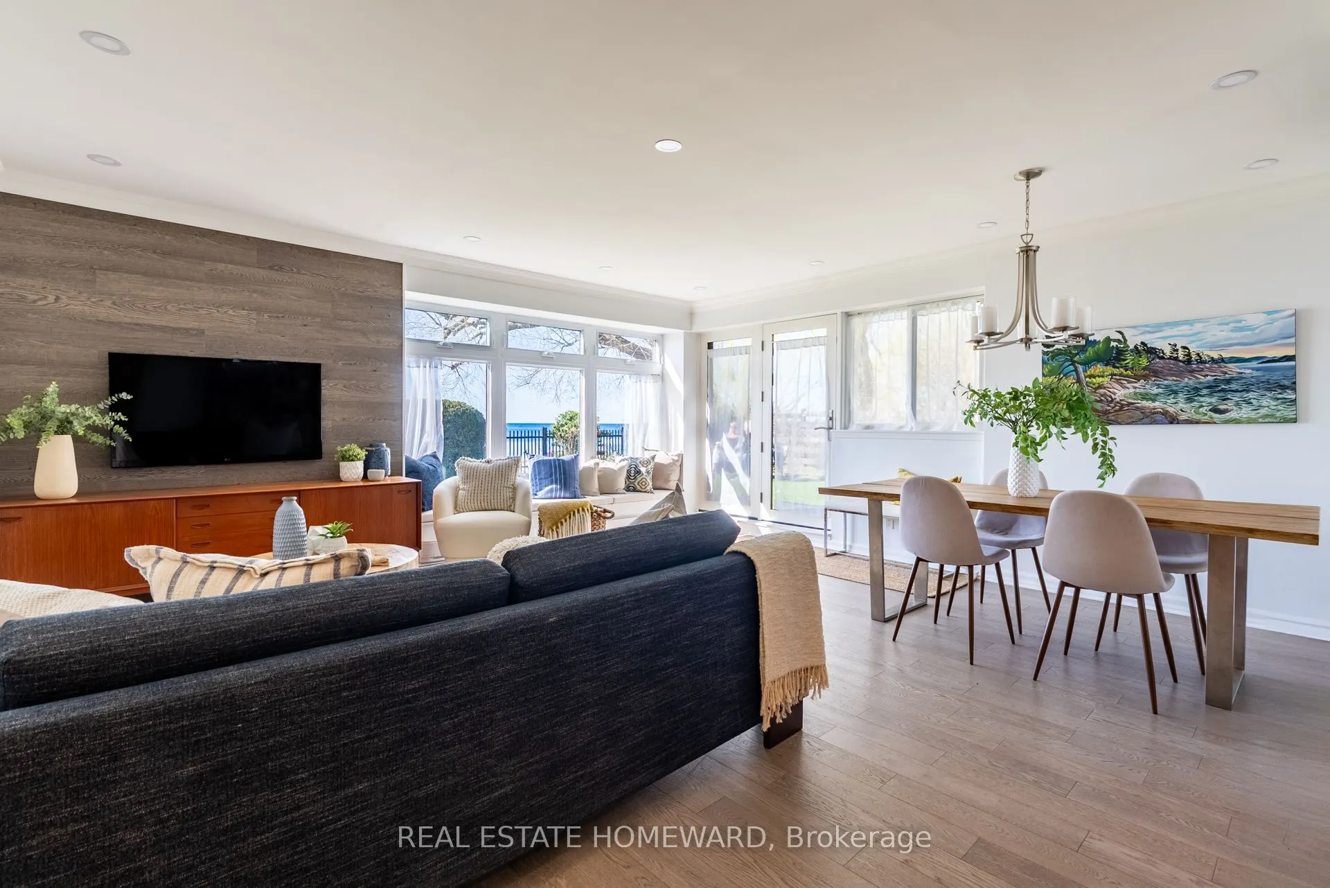 2 Nursewood Road, #2
