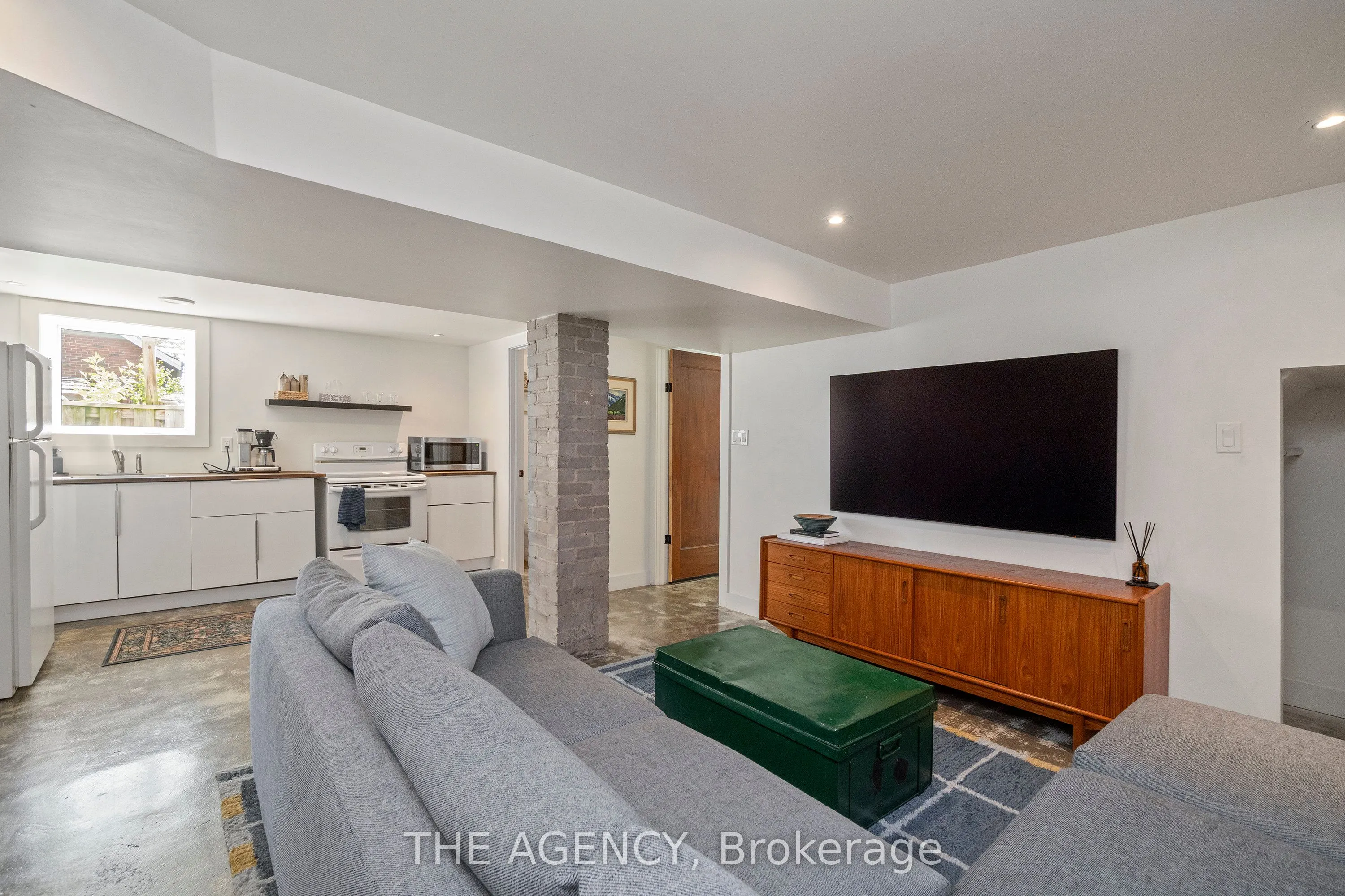 172 Brookside Drive