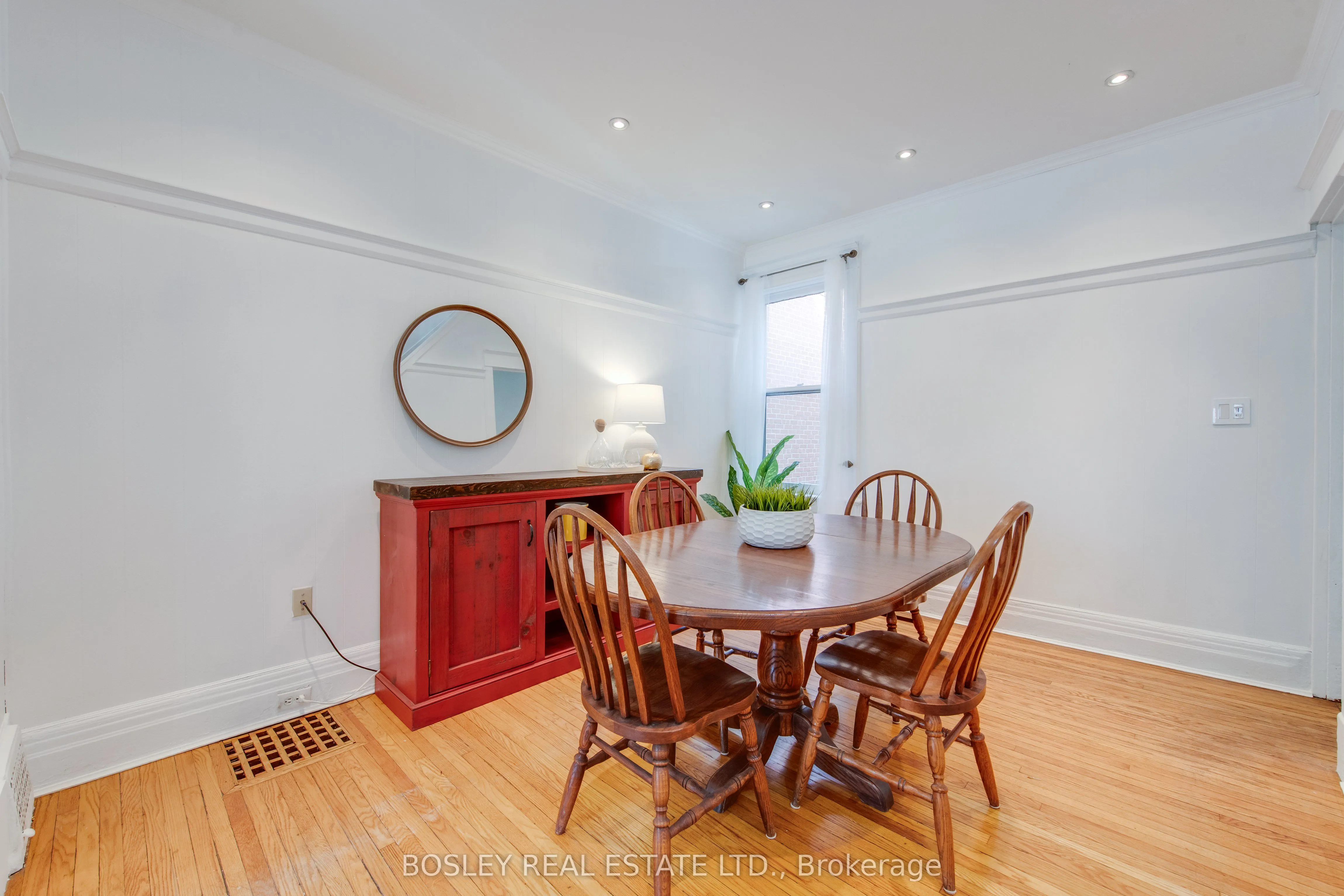 35 Winnifred Avenue