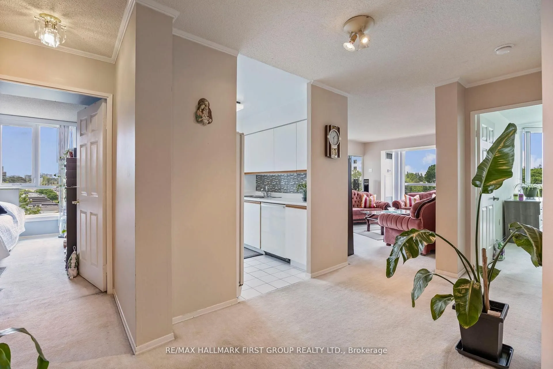 3231 Eglinton Avenue E, #506