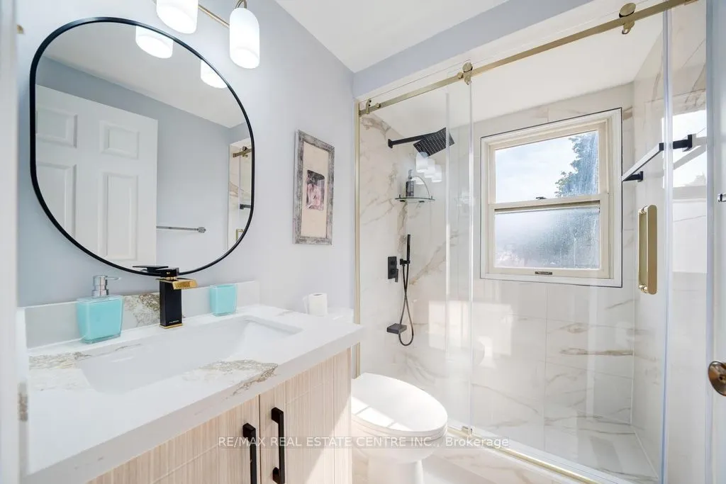 48 Hettersley Drive W