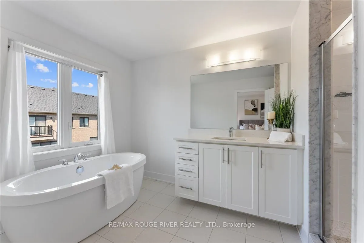 42 Elkington Crescent