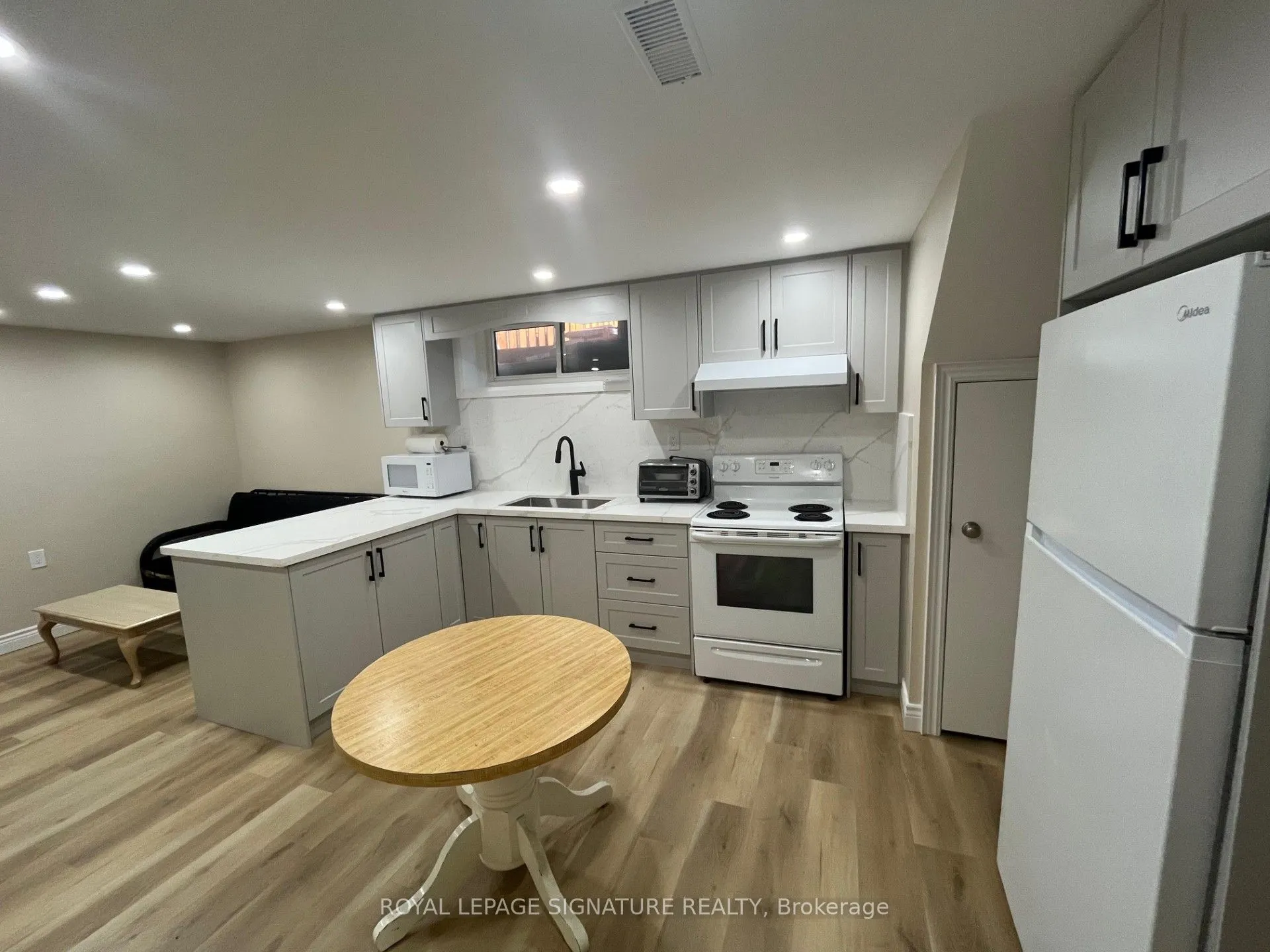 67 Hart Avenue, #Bsmt