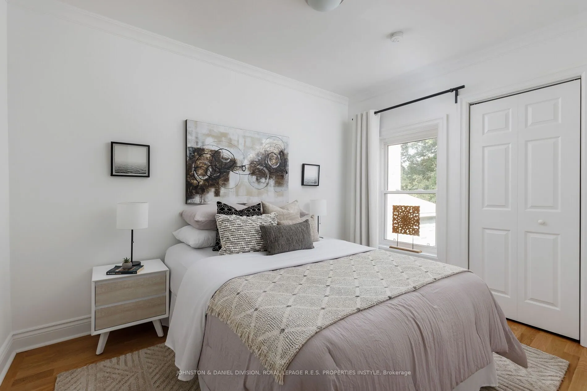 33 Redwood Avenue