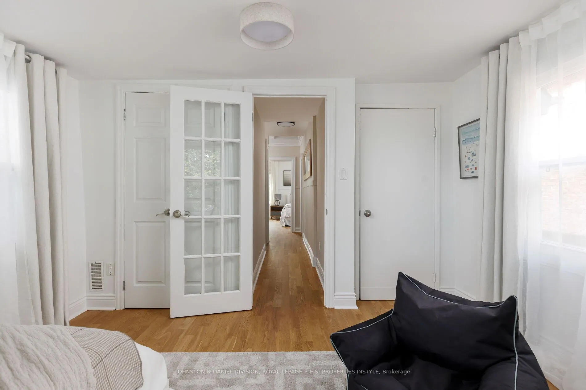 33 Redwood Avenue