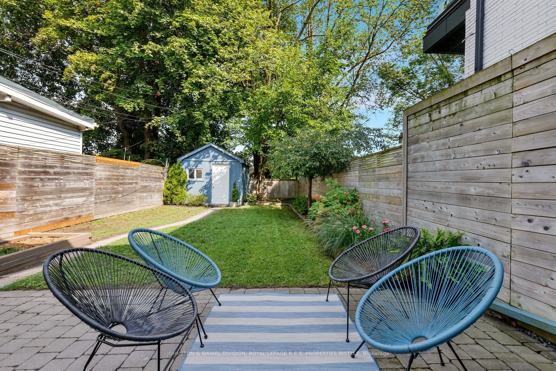 33 Redwood Avenue