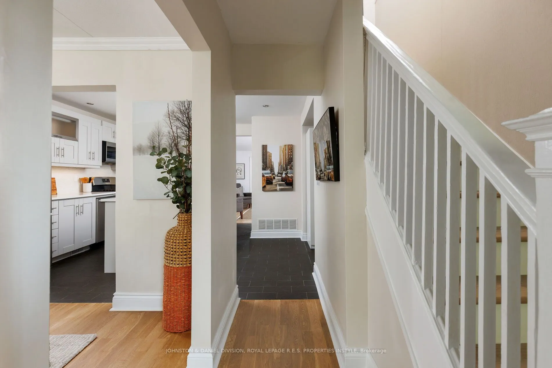33 Redwood Avenue