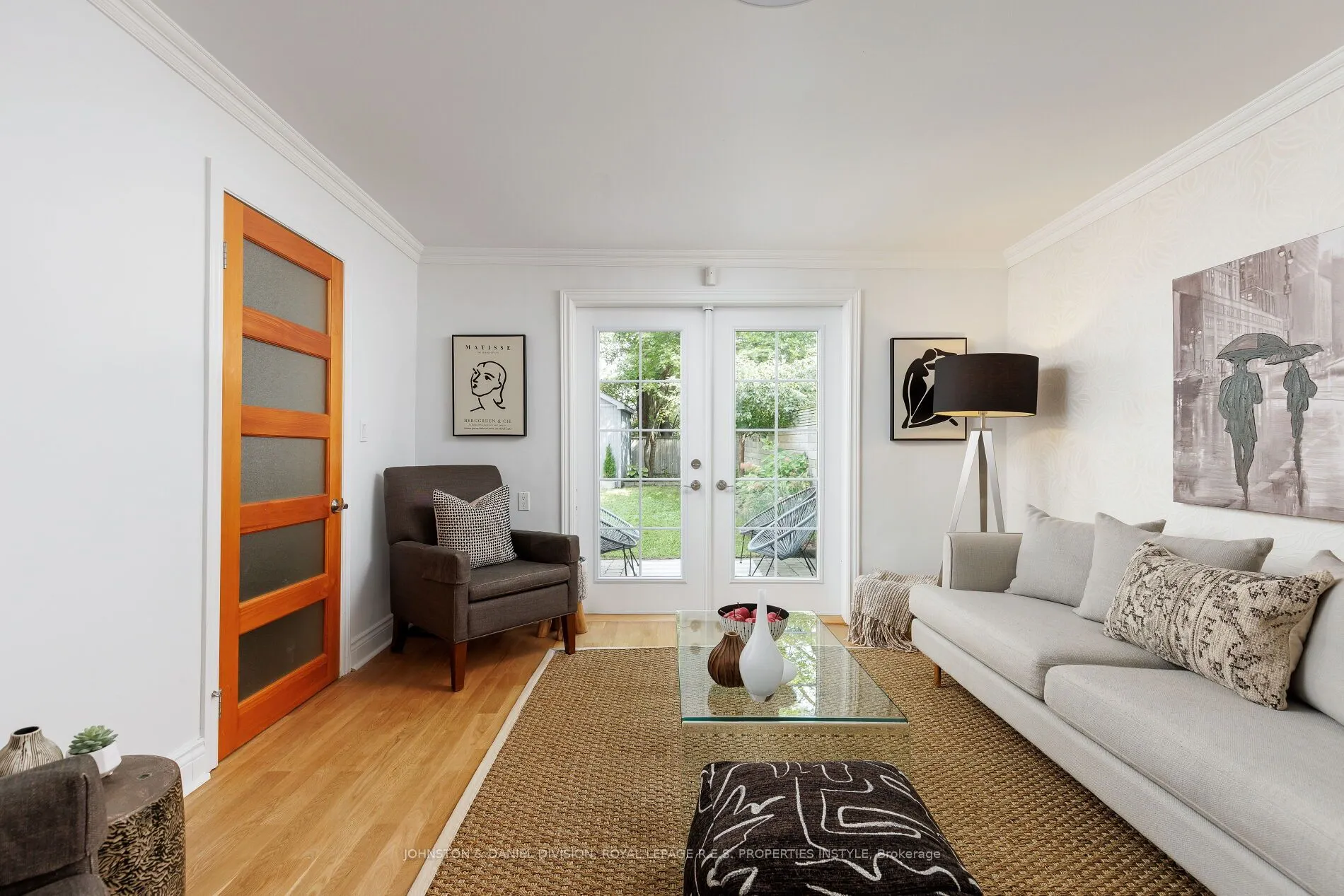 33 Redwood Avenue