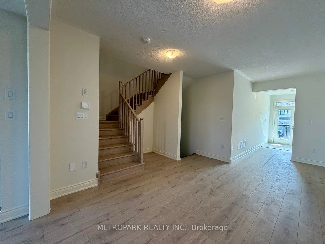 1458 Wheatcroft Drive